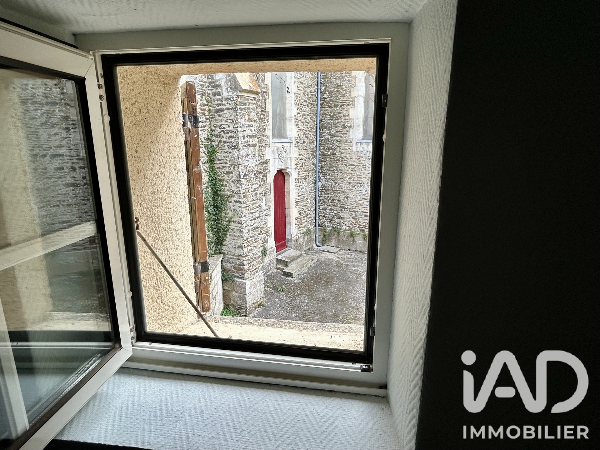 Vente maison à Javron-les-Chapelles (53250) : maison de village 7 pièces 212 m² - 2095902 — 12