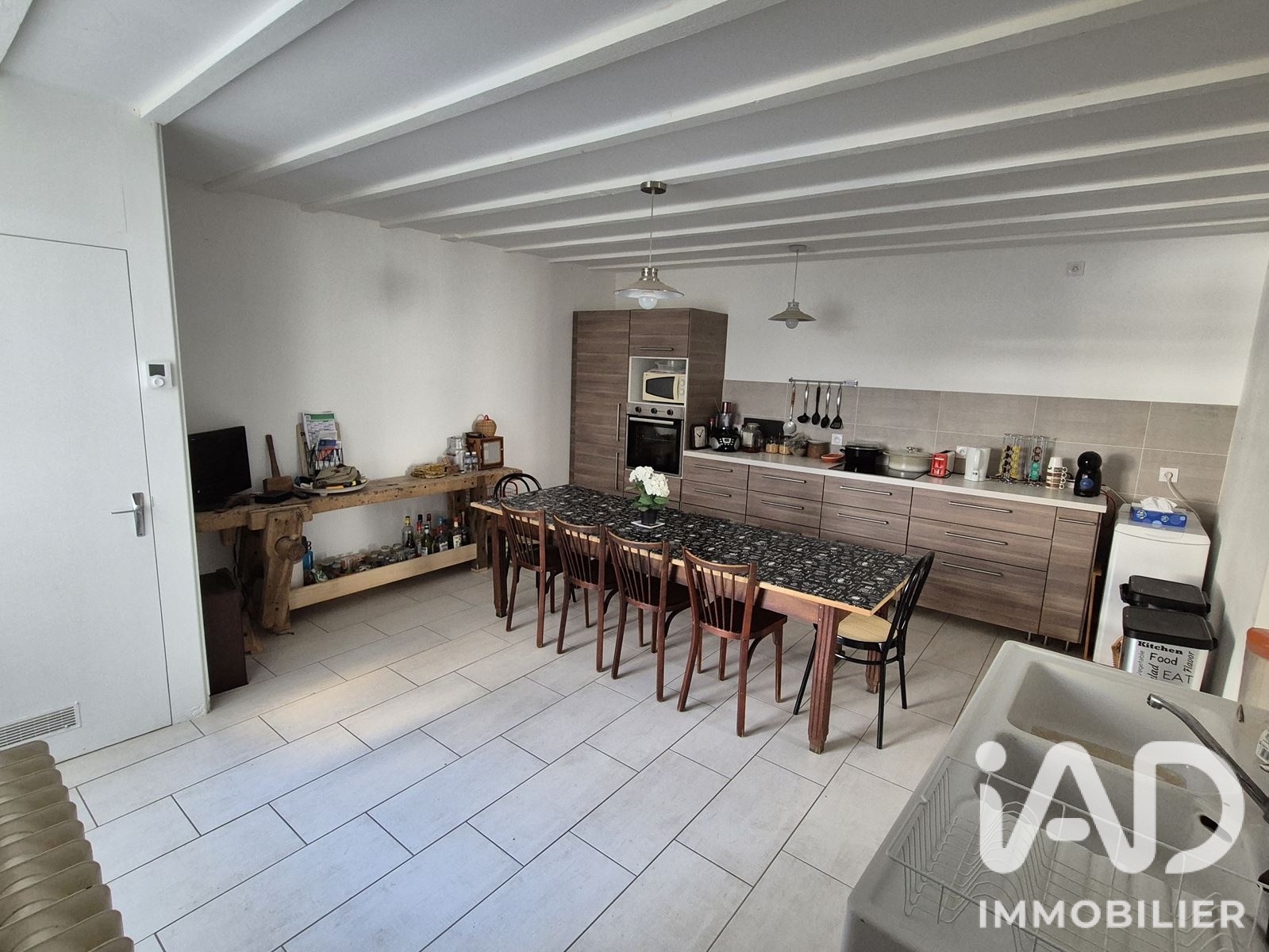 Vente maison à Thénezay (79390) : maison de village 3 pièces 113 m² - 2106000 — 5