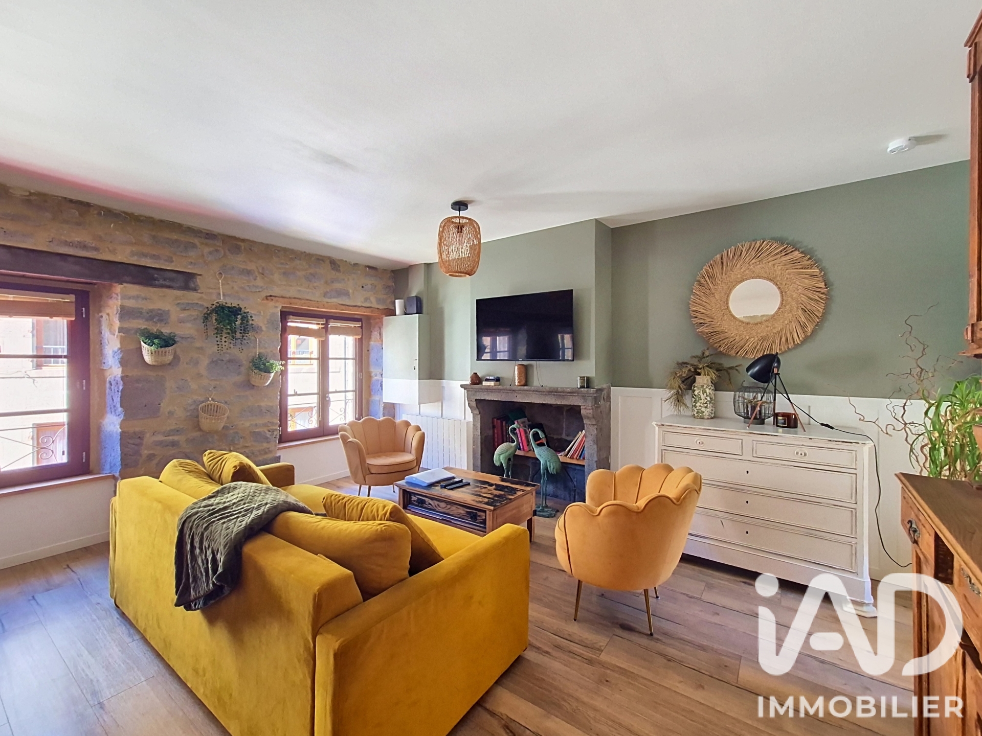 Vente maison à Besse-et-Saint-Anastaise (63610) : maison de village 7 pièces 110 m² - 2081079 — 9