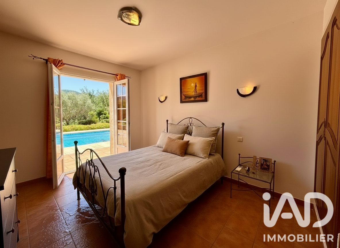 Vente maison à Collobrières (83610) : maison 6 pièces 155 m² - 2106251 — 9