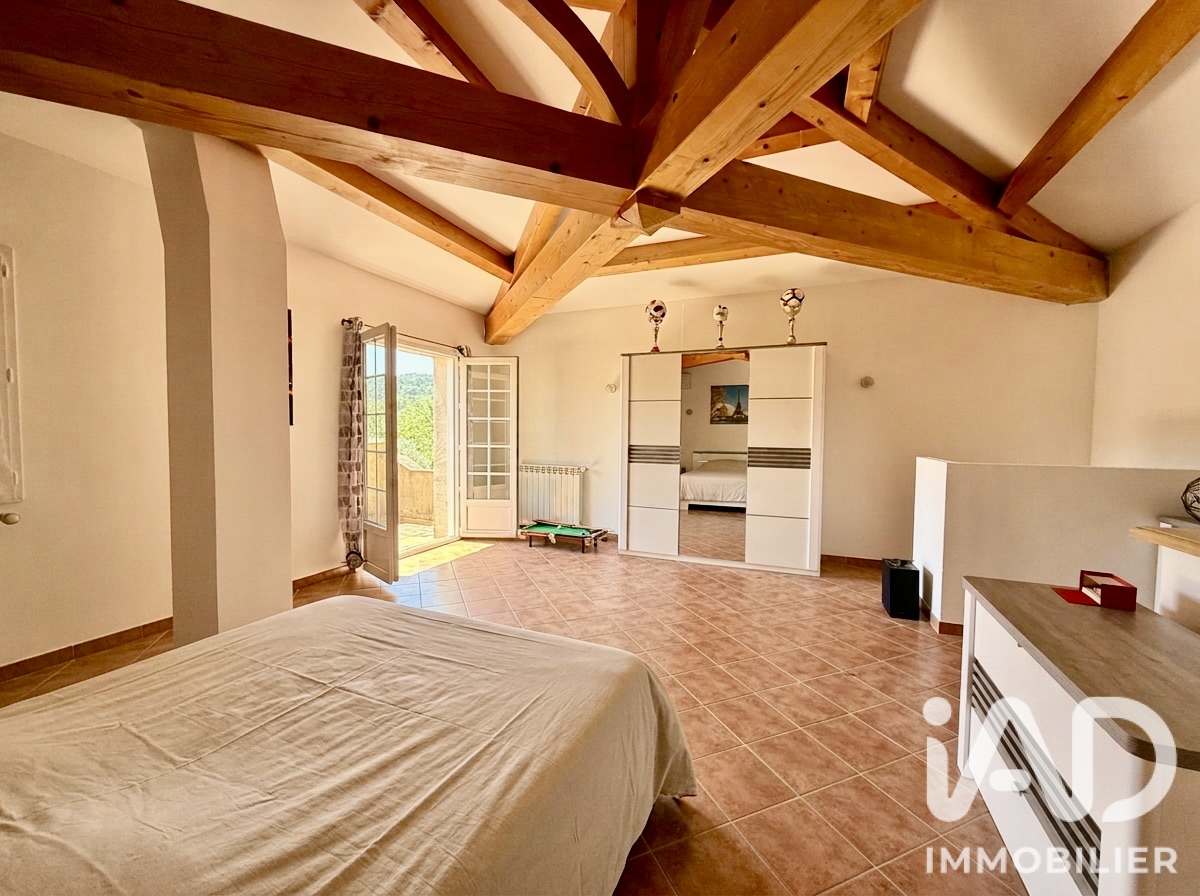 Vente maison à Collobrières (83610) : maison 6 pièces 155 m² - 2106251 — 10