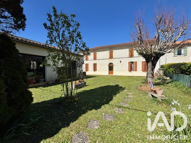Maison à vendre à Saint-Georges-des-Agoûts — 263 500 € — IAD France