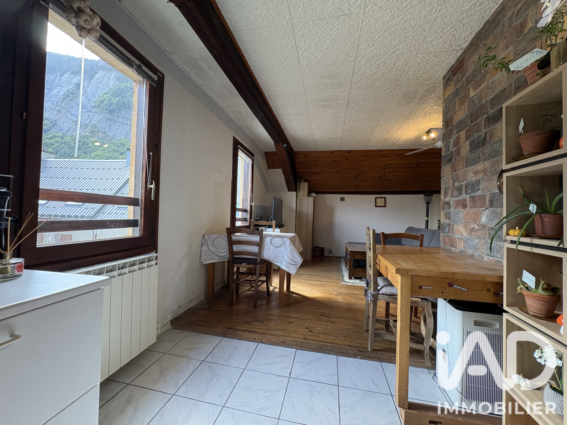 Vente appartement à Le Bourg-d'Oisans (38520) : appartement 3 pièces 95 m² - 2105918 — 5