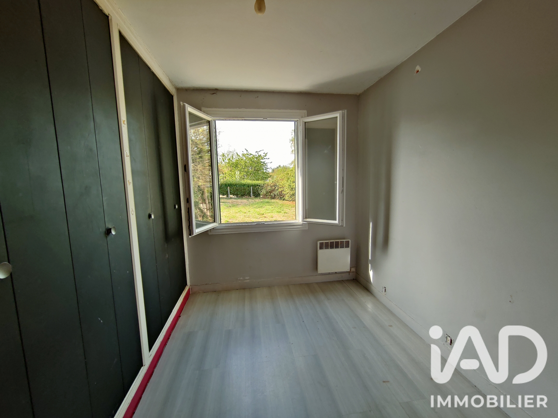Vente maison à Saint-Brisson-sur-Loire (45500) : maison de village 4 pièces 80 m² - 2103654 — 4