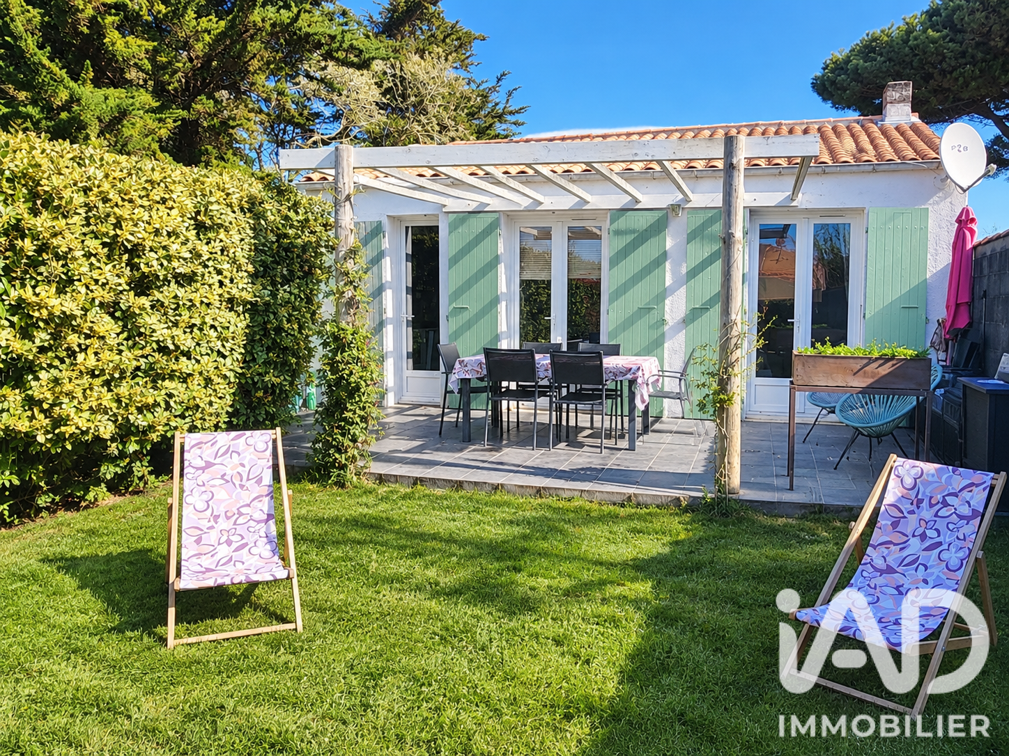 Maison à vendre à Saint-Denis-d'Oléron — 330 000 € — IAD France