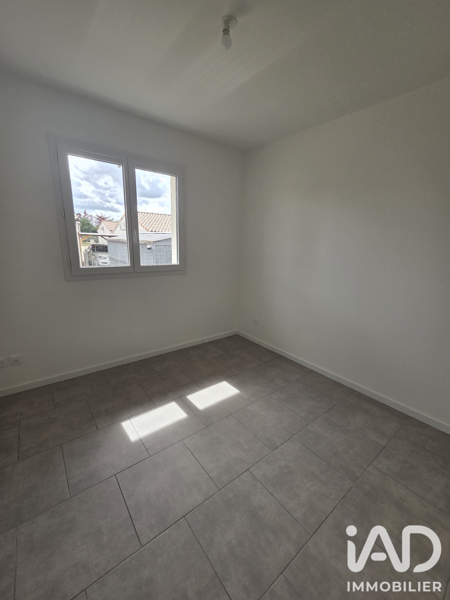 Vente maison à Montguyon (17270) : maison 4 pièces 78 m² - 2103939 — 5