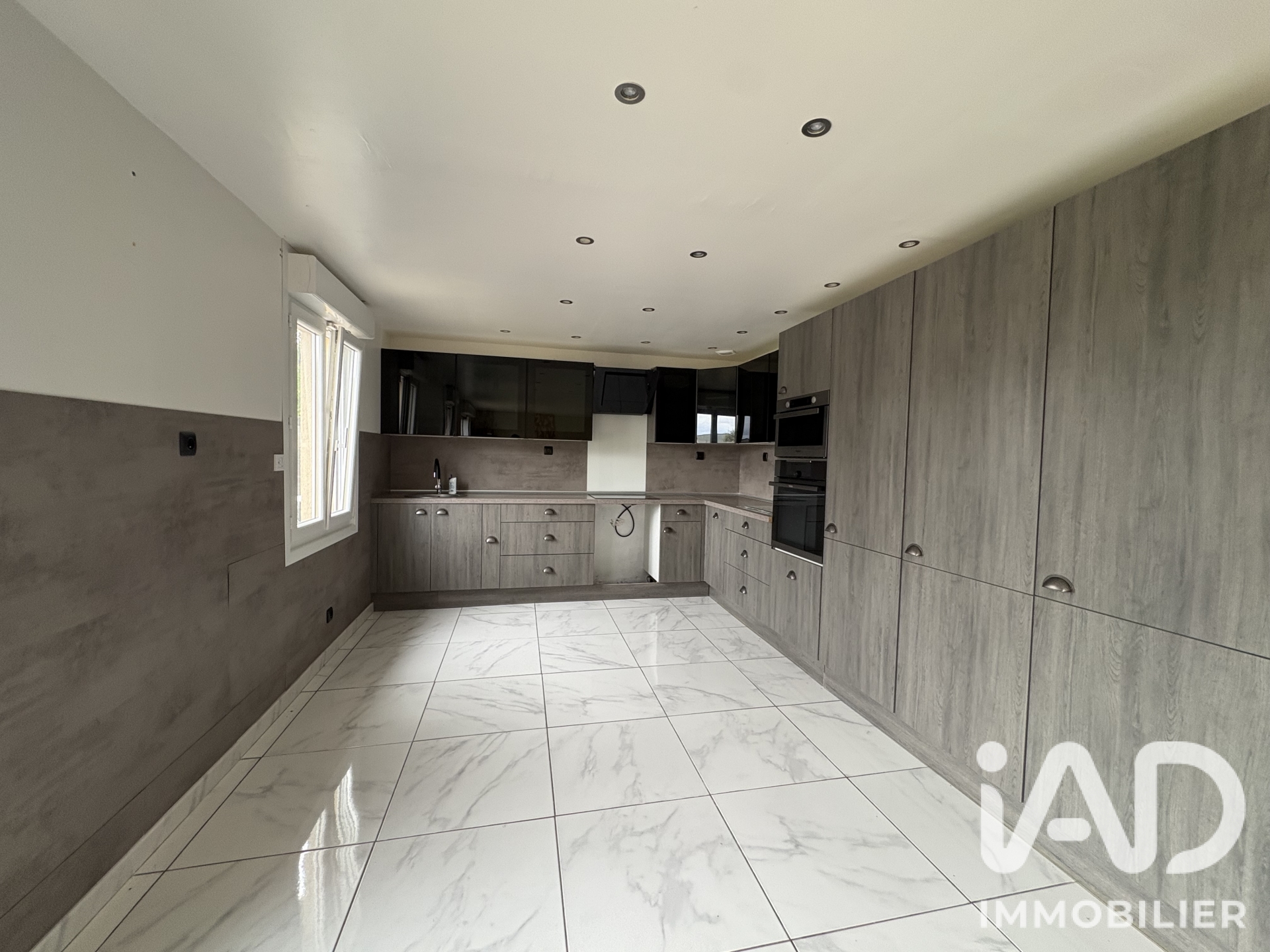 Vente maison à Lihons (80320) : maison de village 9 pièces 180 m² - 2106876 — 5