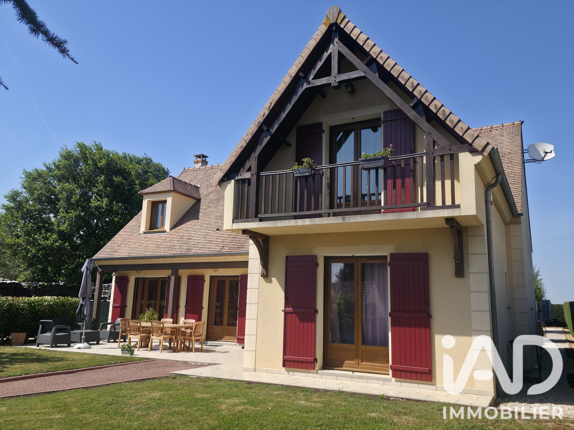 Maison à vendre à Boissy-le-Châtel — 545 000 € — IAD France