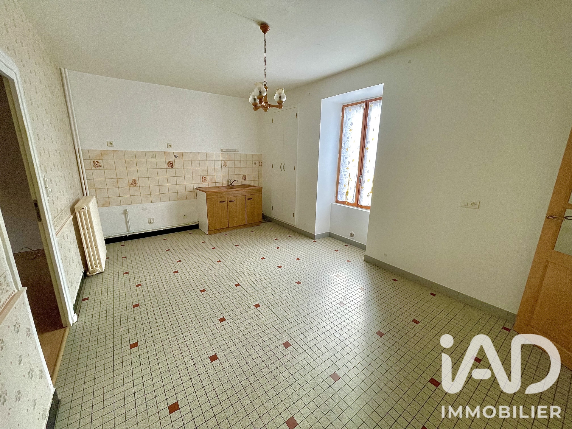 Vente maison à La Trimouille (86290) : maison de village 3 pièces 106 m² - 2106390 — 4