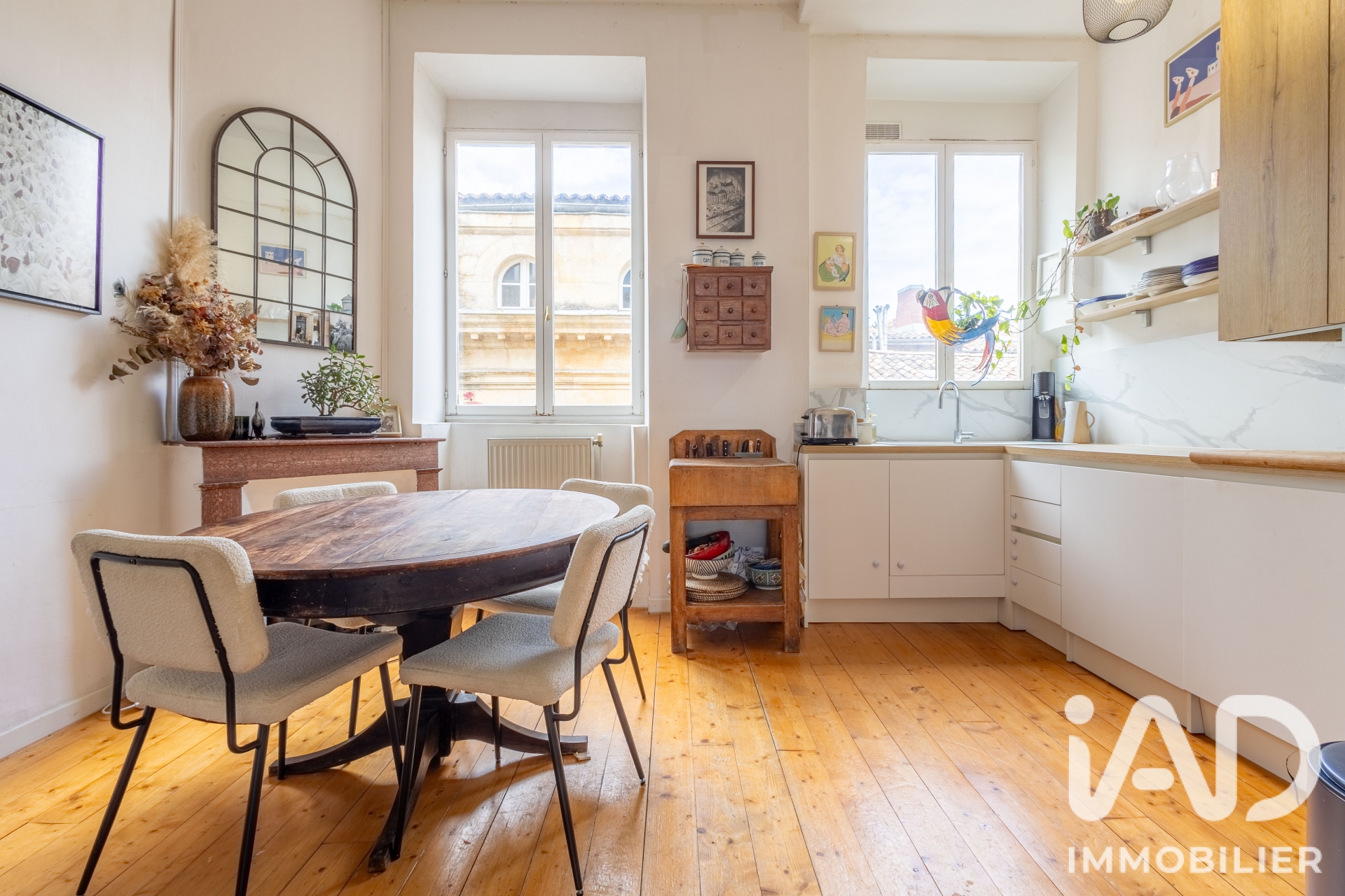 Appartement à vendre à Bordeaux — 365 000 € — IAD France
