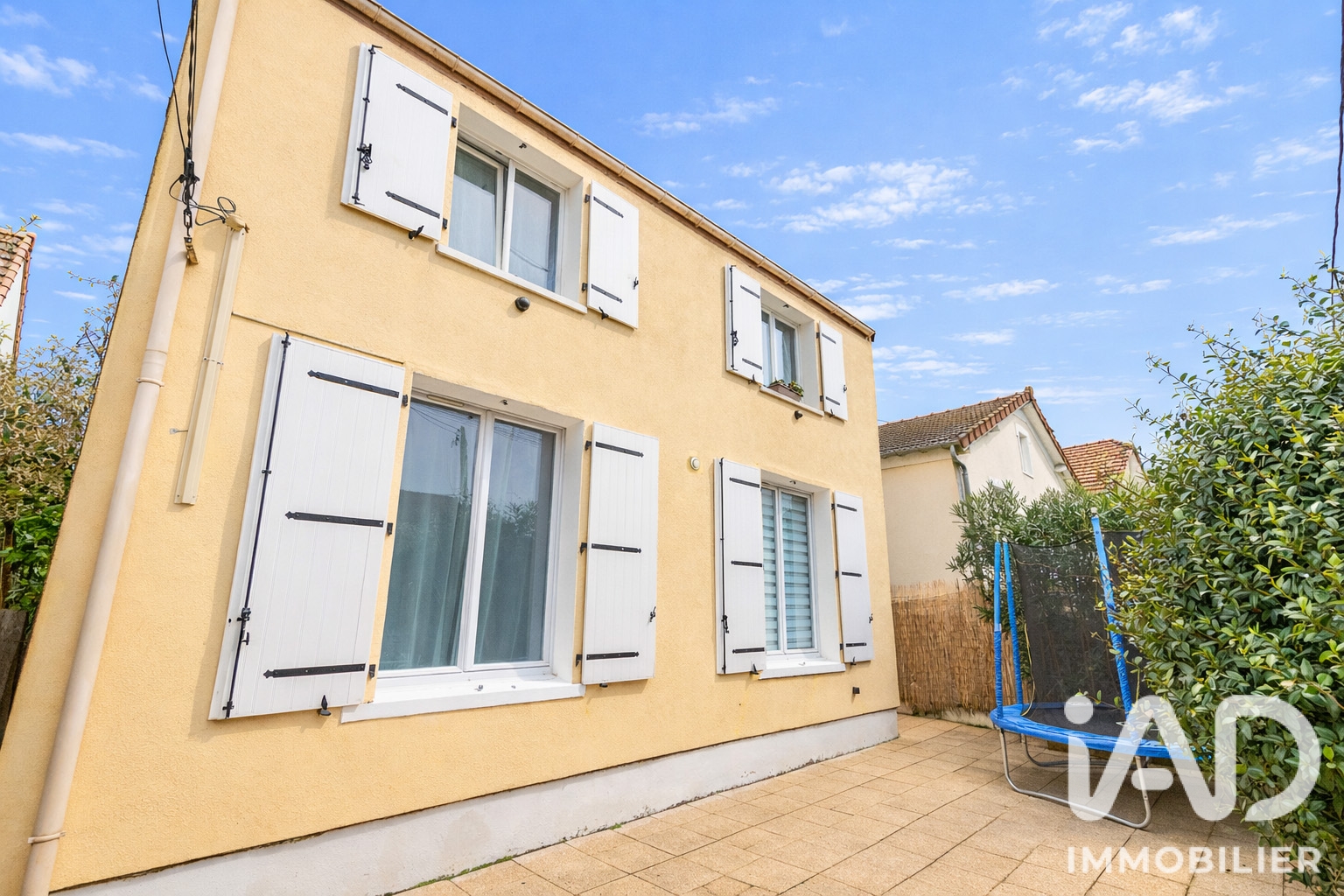 Maison à vendre à Viry-Châtillon — 298 000 € — IAD France