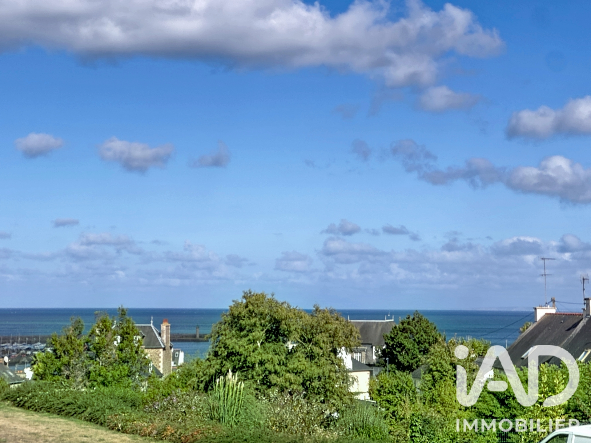 Appartement à vendre à Binic — 299 500 € — IAD France