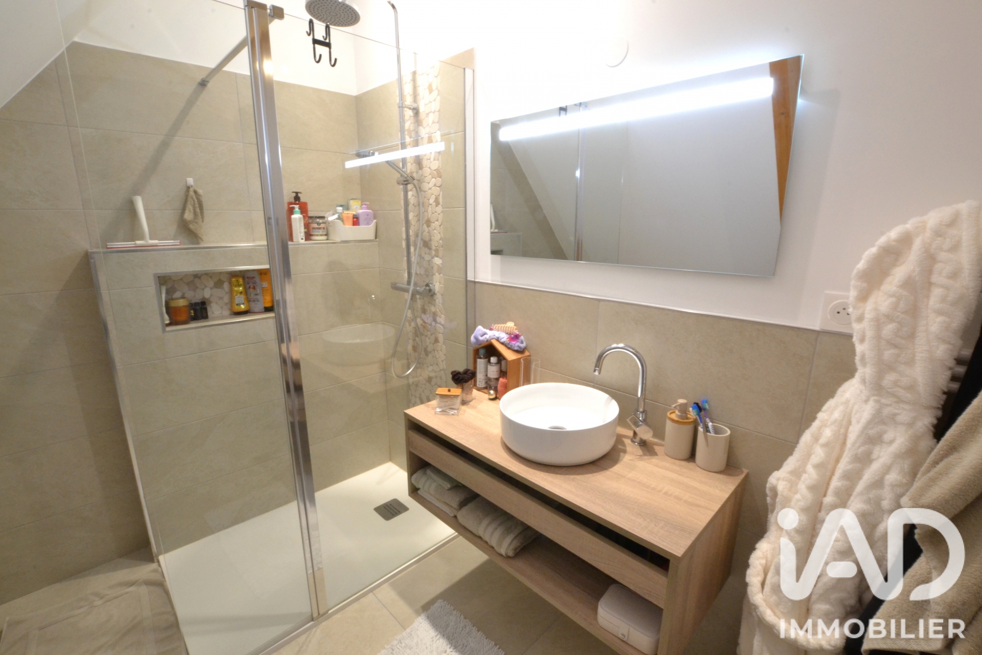 Vente maison à Saint-Martin-des-Champs (78790) : maison de campagne 8 pièces 223 m² - 2105348 — 12