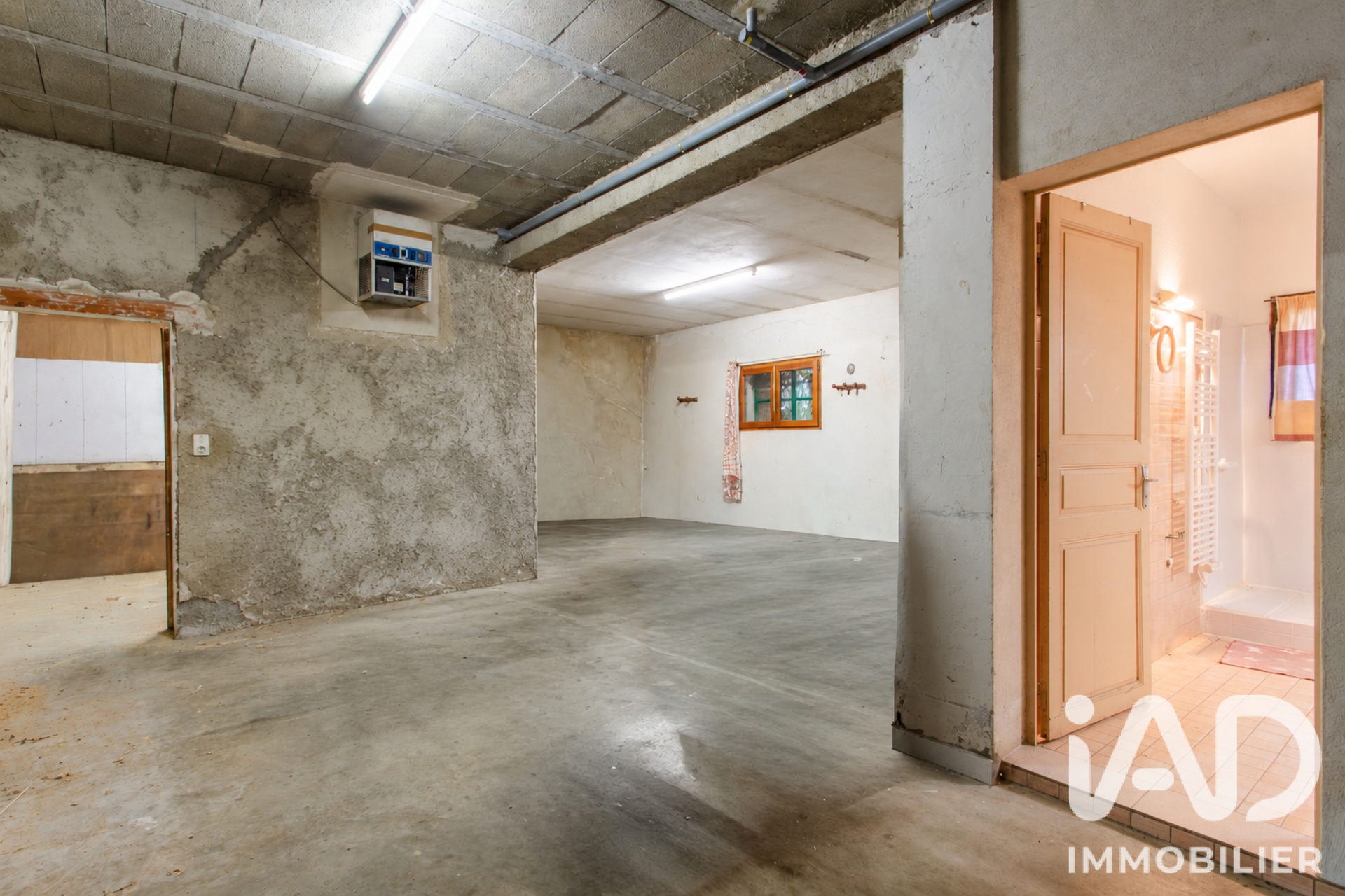 Vente maison à Fontvieille (13990) : maison de village 9 pièces 339 m² - 2107644 — 18
