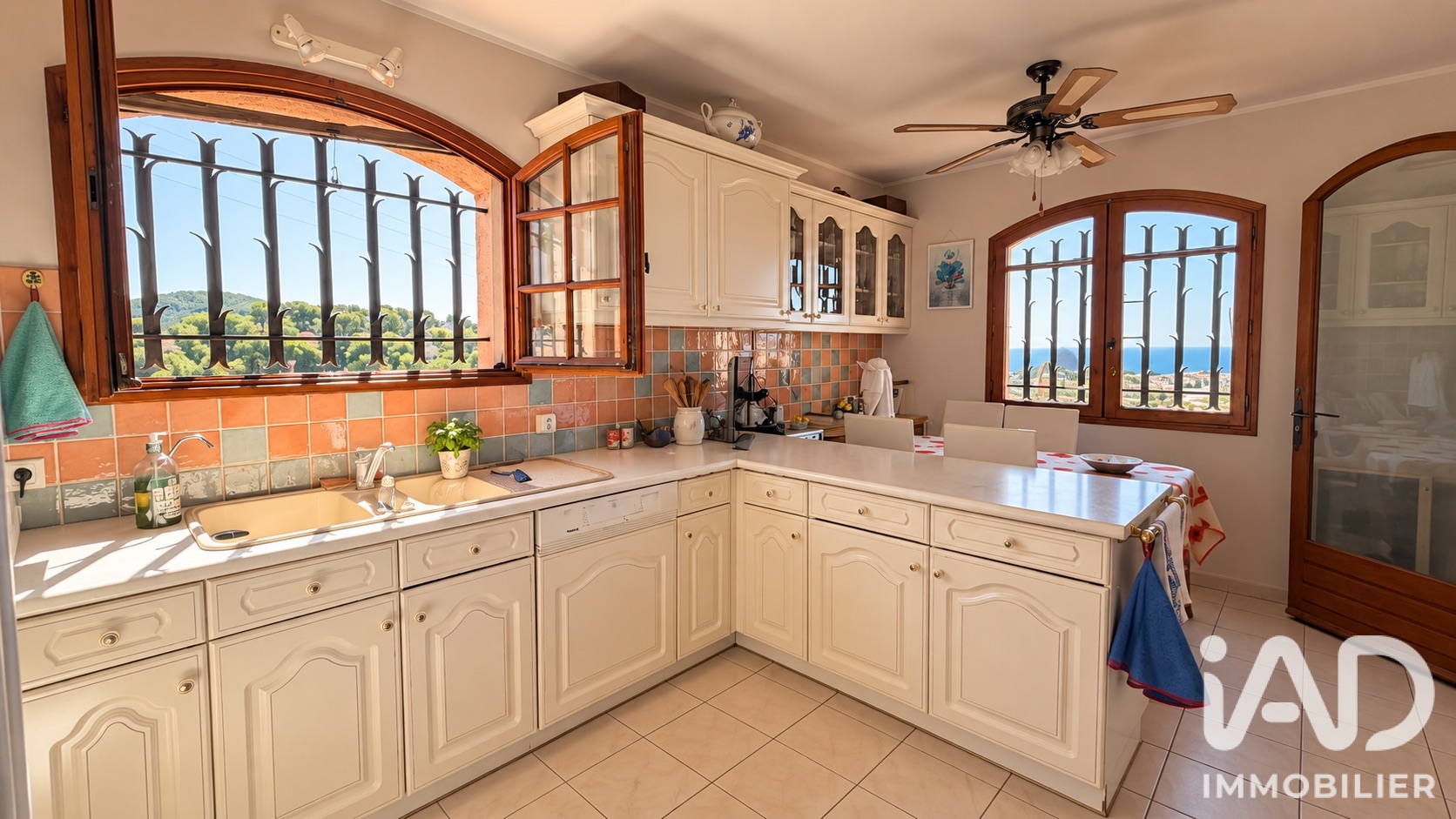 Vente maison à Carqueiranne (83320) : maison 5 pièces 192 m² - 2097380 — 11