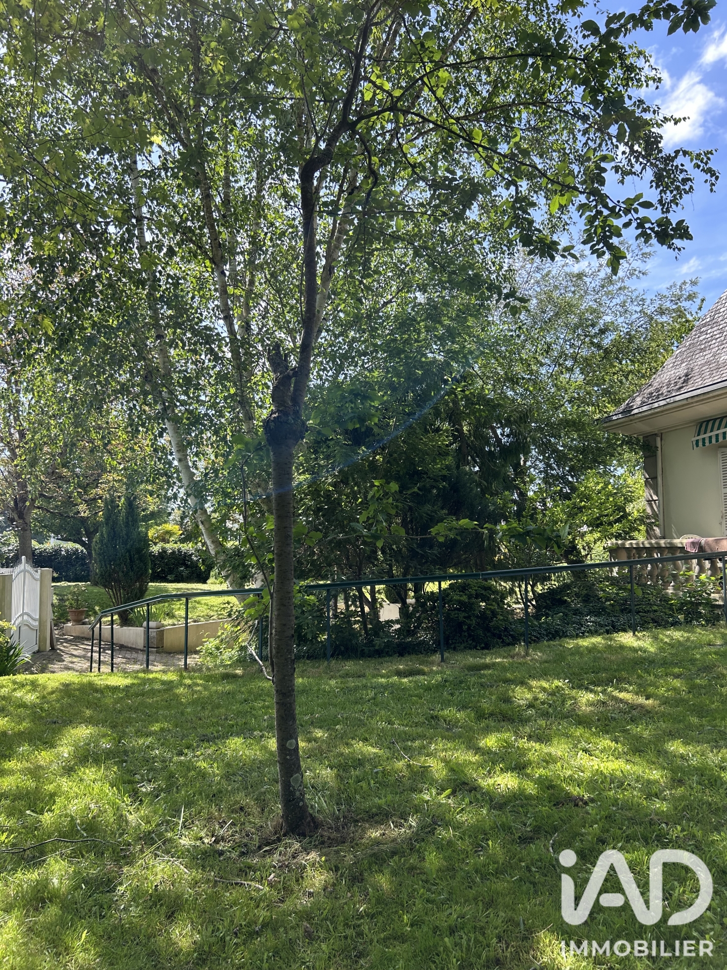 Vente maison à Ploumagoar (22970) : maison de ville 8 pièces 214 m² - 2106746 — 5