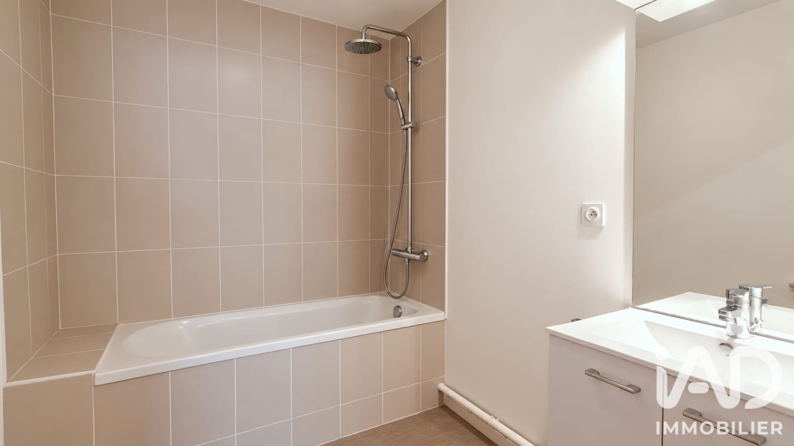Vente appartement à Couëron (44220) : appartement 3 pièces 62 m² - 2102255 — 7
