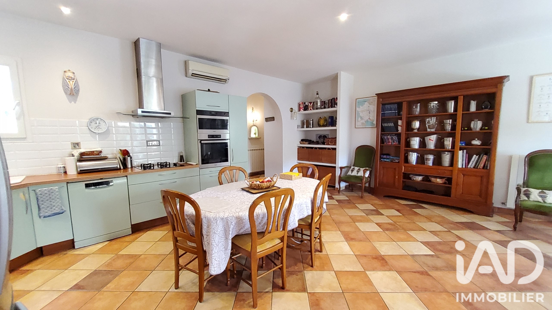 Vente maison à Montfrin (30490) : maison traditionnelle 7 pièces 205 m² - 2106327 — 10