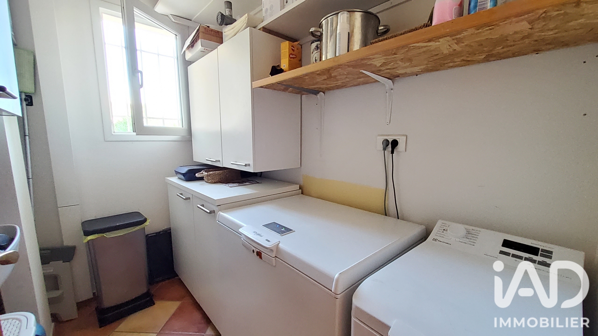 Vente maison à Montfrin (30490) : maison traditionnelle 7 pièces 205 m² - 2106327 — 27