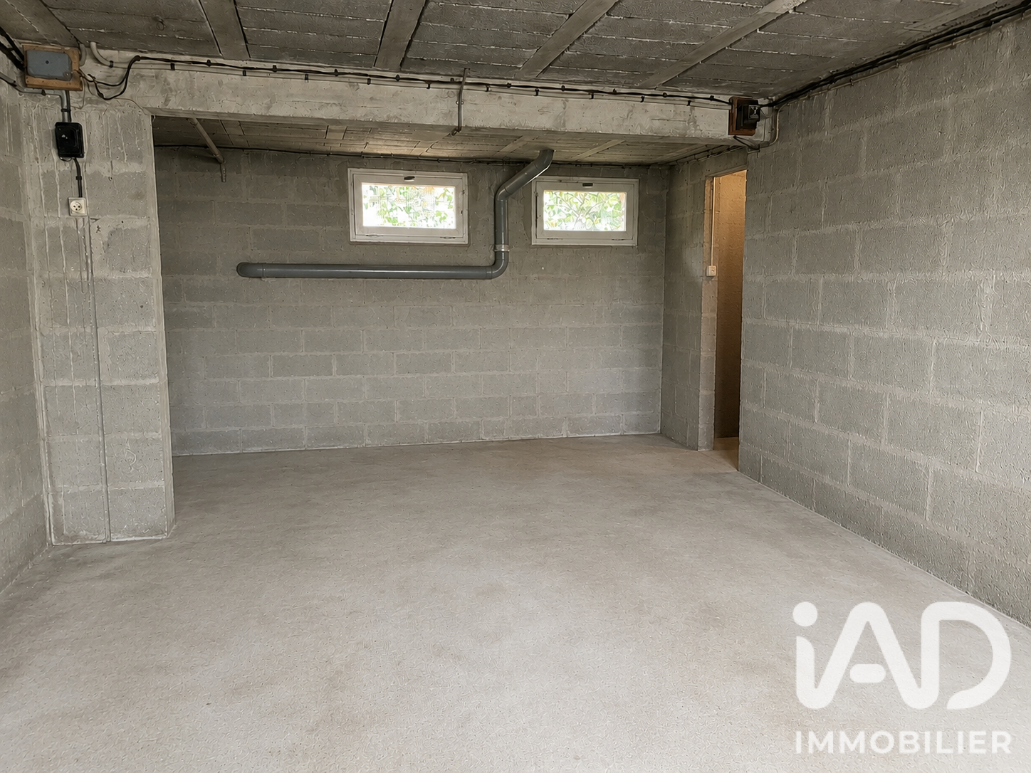 Vente maison à Saint-Amand-Montrond (18200) : maison 7 pièces 175 m² - 2091862 — 20