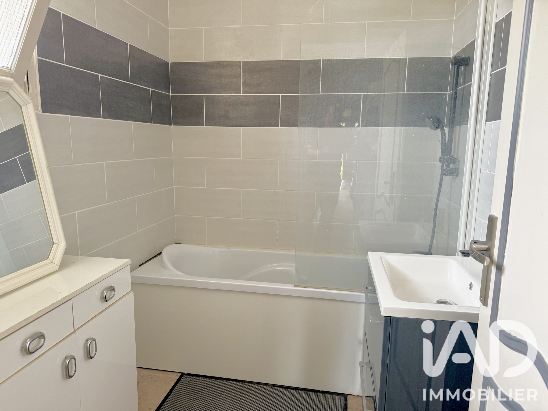 Vente maison à Saint-Amand-Montrond (18200) : maison 7 pièces 175 m² - 2091862 — 9