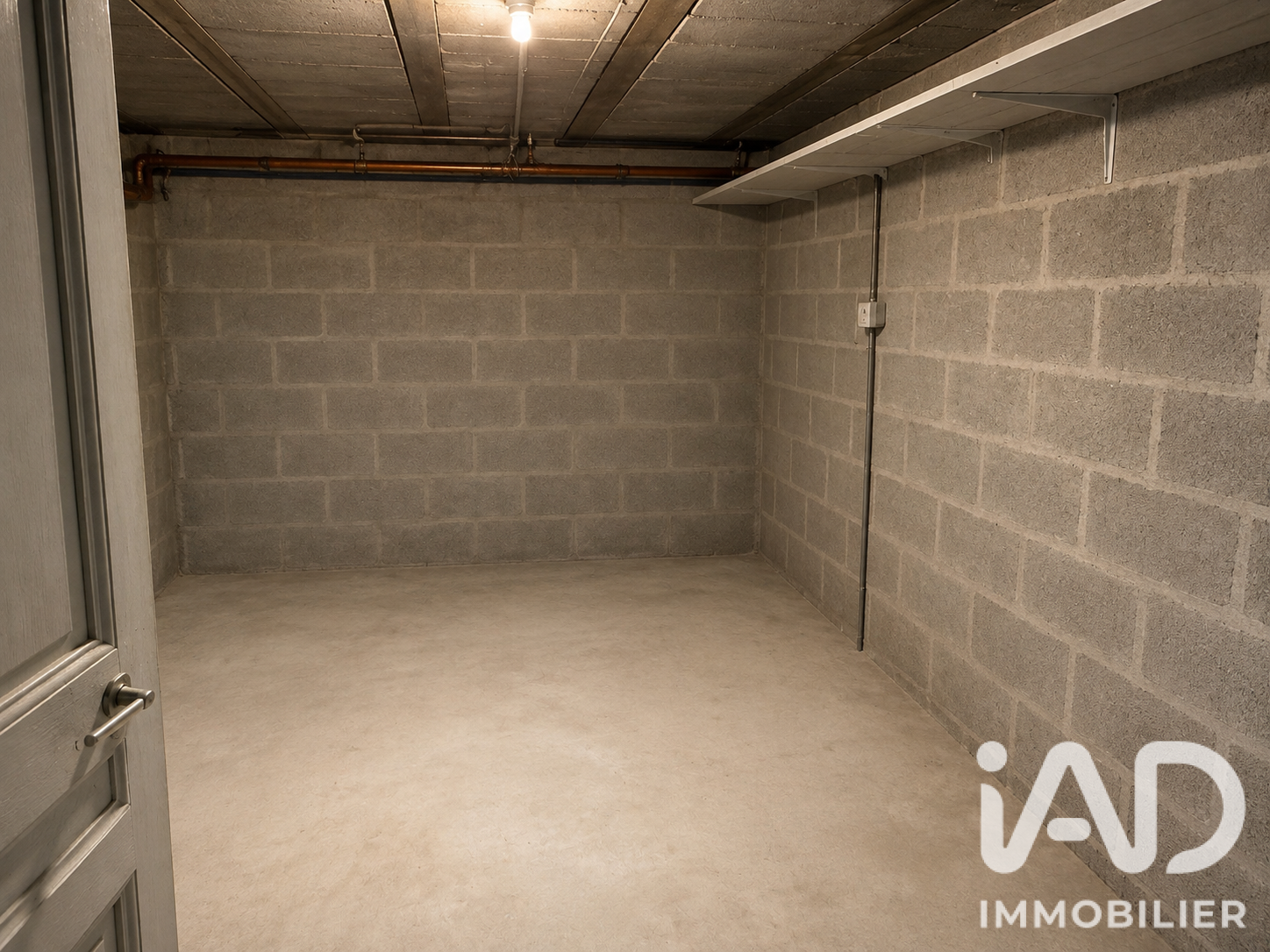 Vente maison à Saint-Amand-Montrond (18200) : maison 7 pièces 175 m² - 2091862 — 22