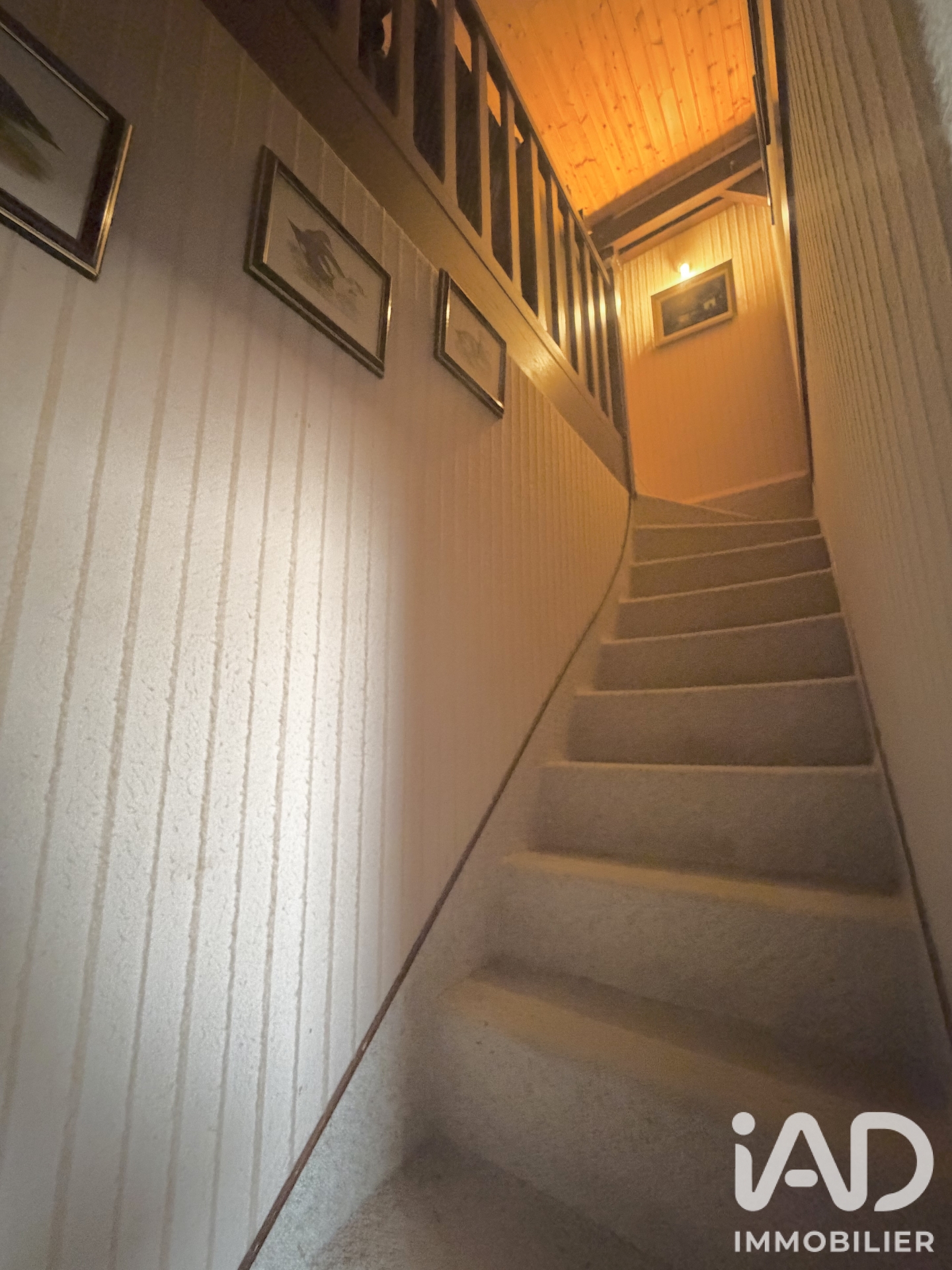 Vente maison à Saint-Amand-Montrond (18200) : maison 7 pièces 175 m² - 2091862 — 12