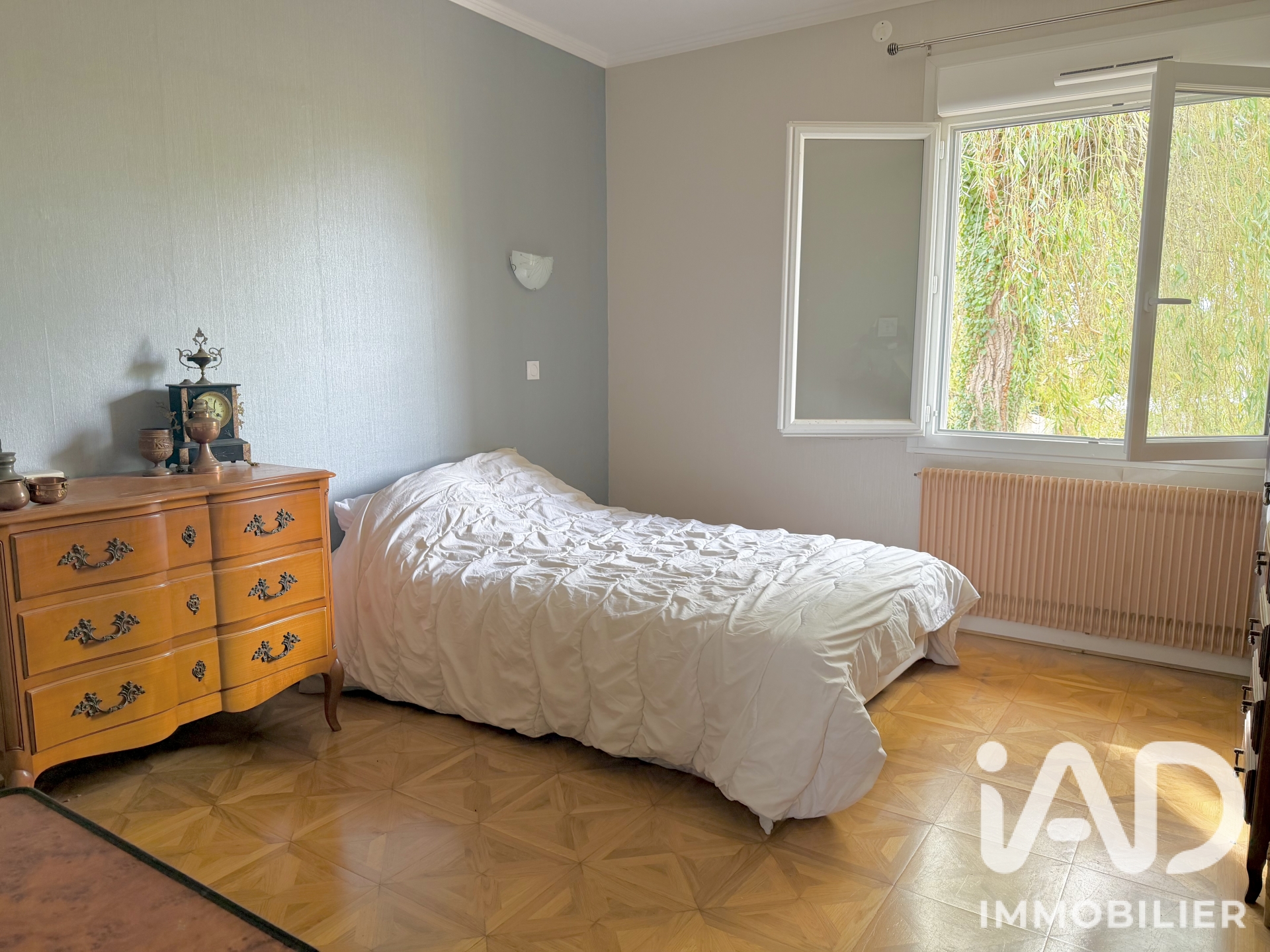 Vente maison à Saint-Amand-Montrond (18200) : maison 7 pièces 175 m² - 2091862 — 6