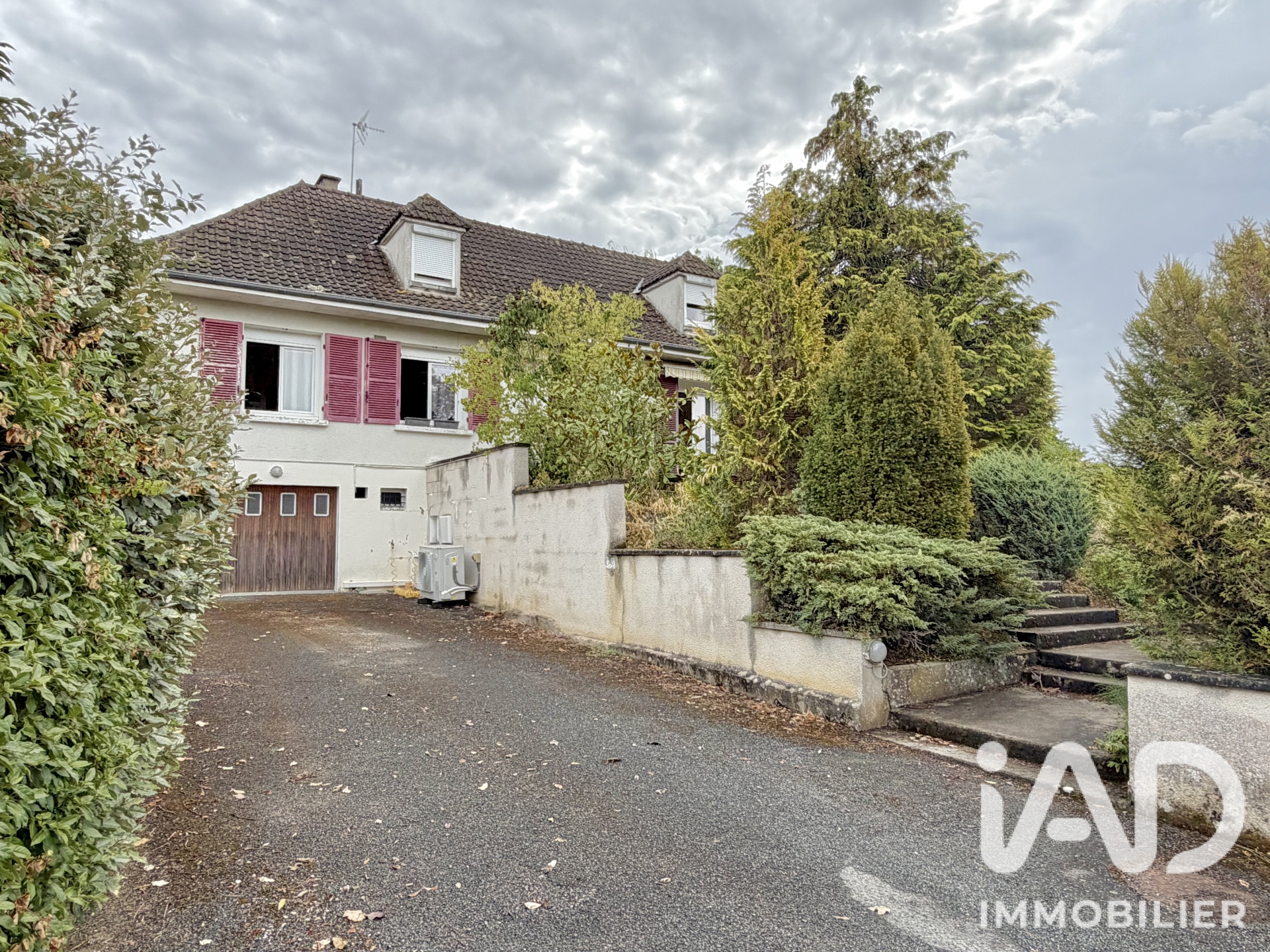 Vente maison à Saint-Amand-Montrond (18200) : maison 7 pièces 175 m² - 2091862 — 16