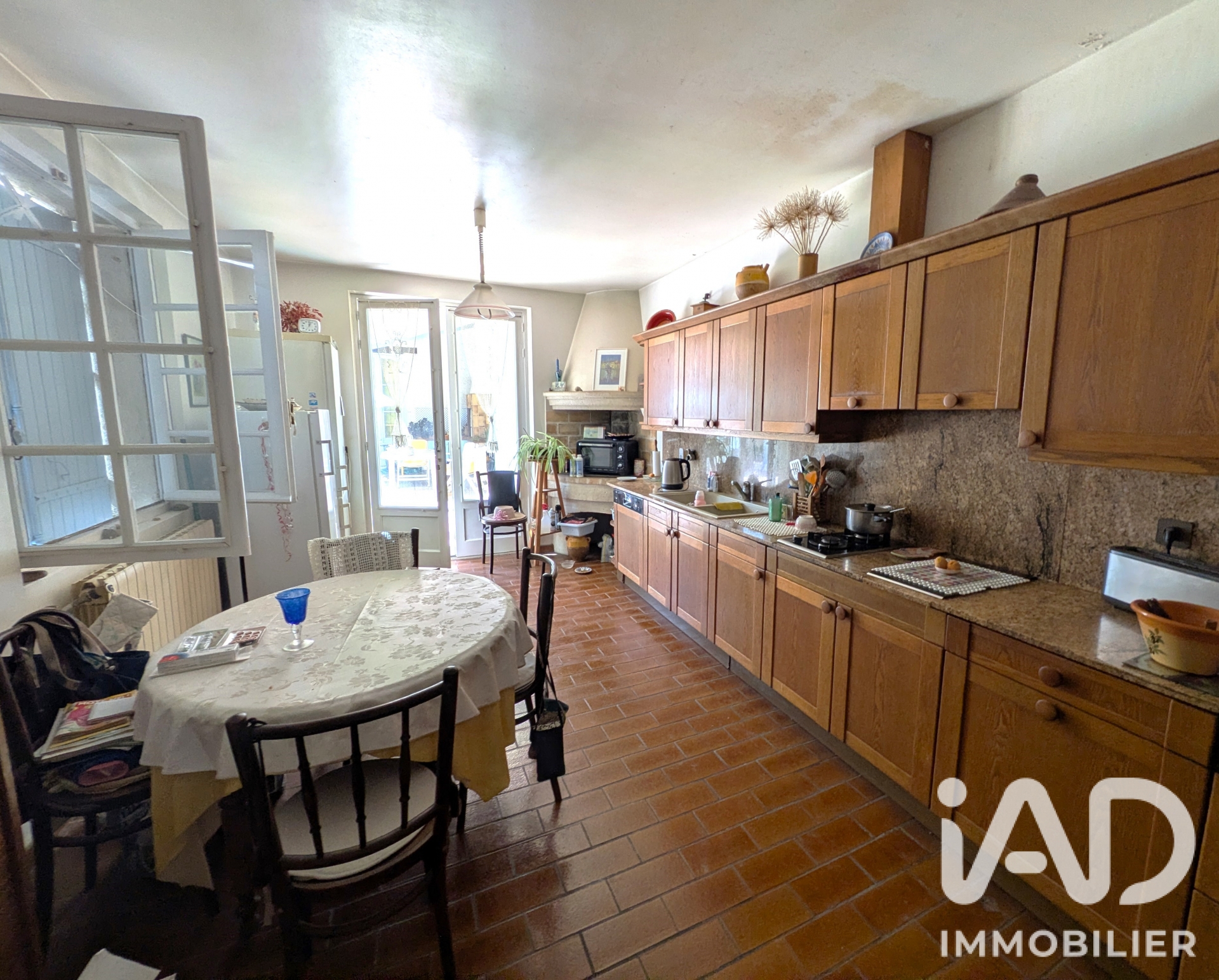 Vente maison à Villeneuve-sur-Lot (47300) : maison de ville 7 pièces 186 m² - 2102246 — 4