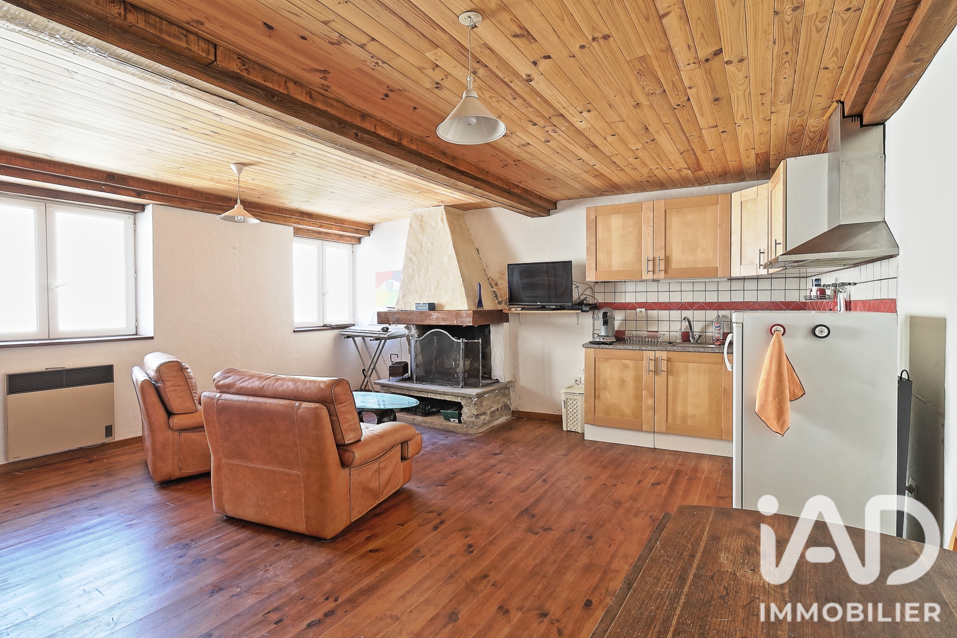 Maison à vendre à Montfort-sur-Boulzane — 79 000 € — IAD France