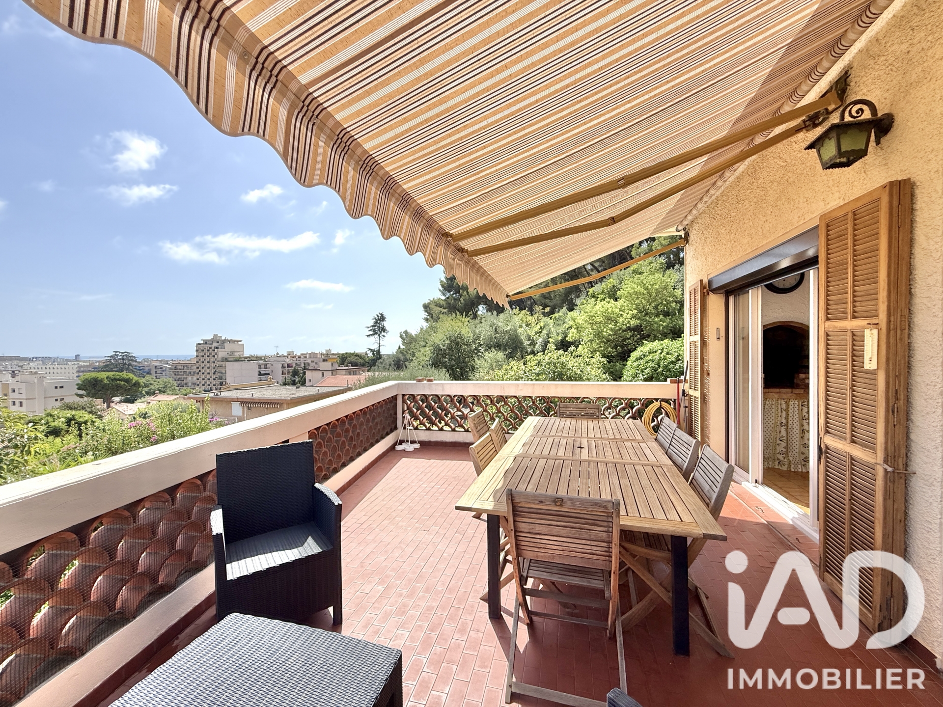 Vente maison à Saint-Laurent-du-Var (06700) : maison de ville 5 pièces 181 m² - 2104884 — 11