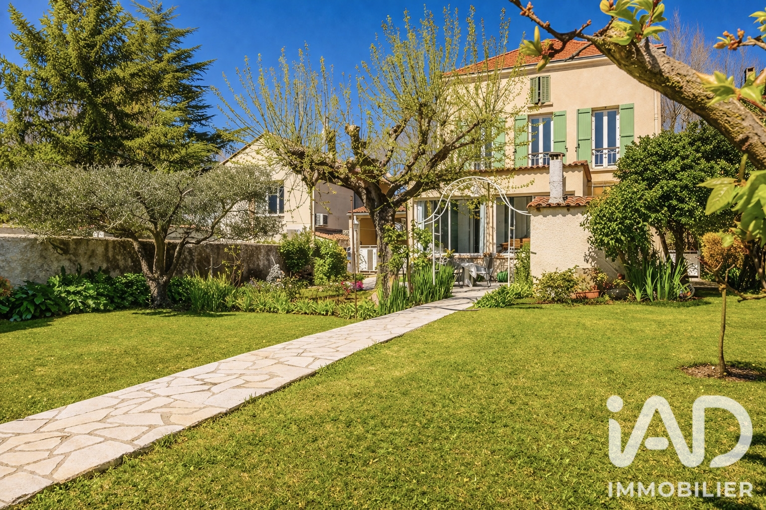 Vente maison à Saint-Zacharie (83640) : maison 6 pièces 170 m² - 2108253 — 4