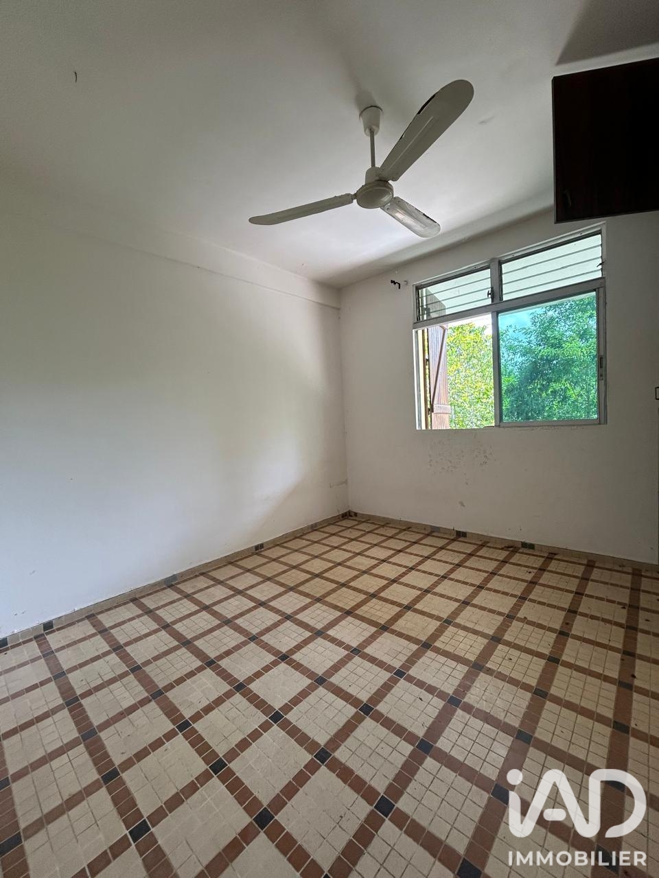 Vente maison à Le Gosier (97190) : maison traditionnelle 5 pièces 232 m² - 2106437 — 7