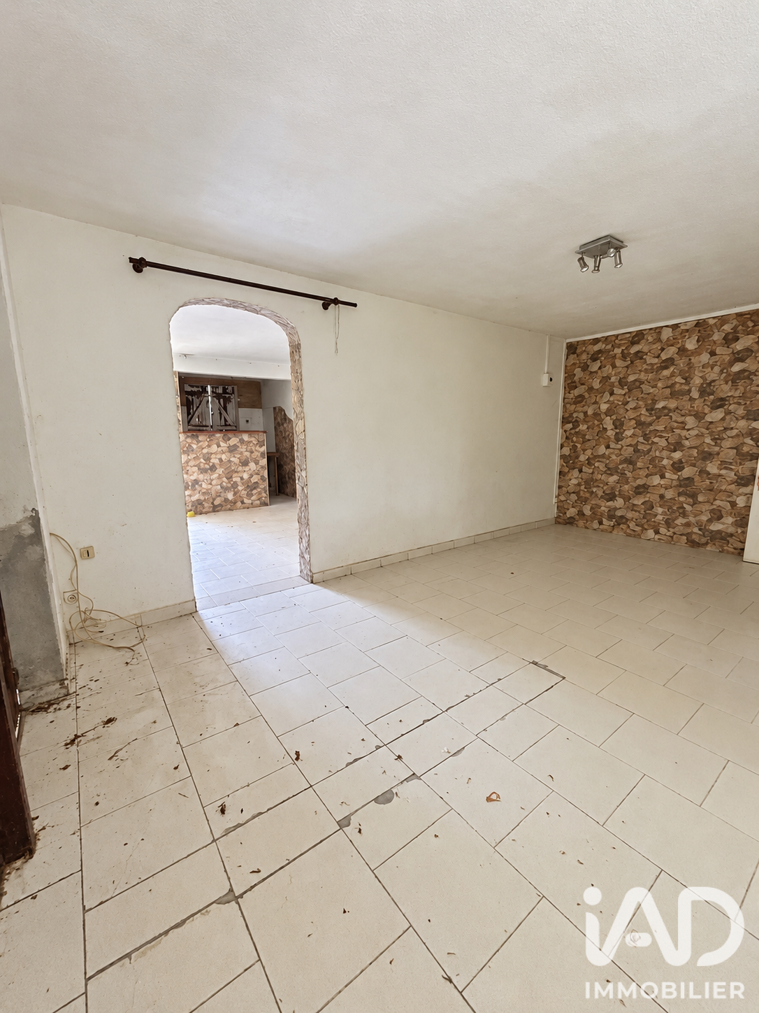 Vente maison à Le Gosier (97190) : maison traditionnelle 5 pièces 232 m² - 2106437 — 17