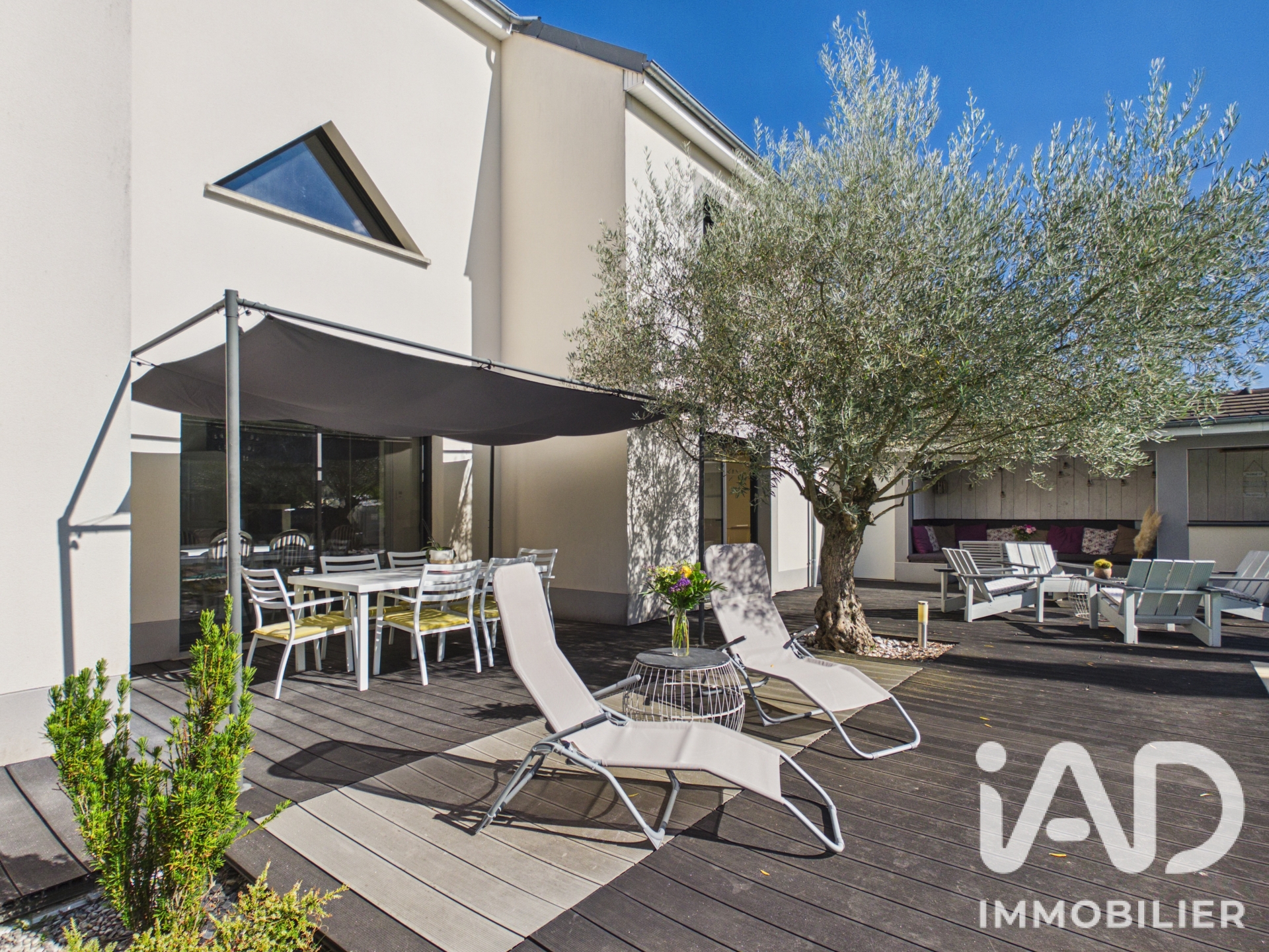 Vente maison à Saint-Julien-les-Villas (10800) : maison 6 pièces 254 m² - 2108814 — 17