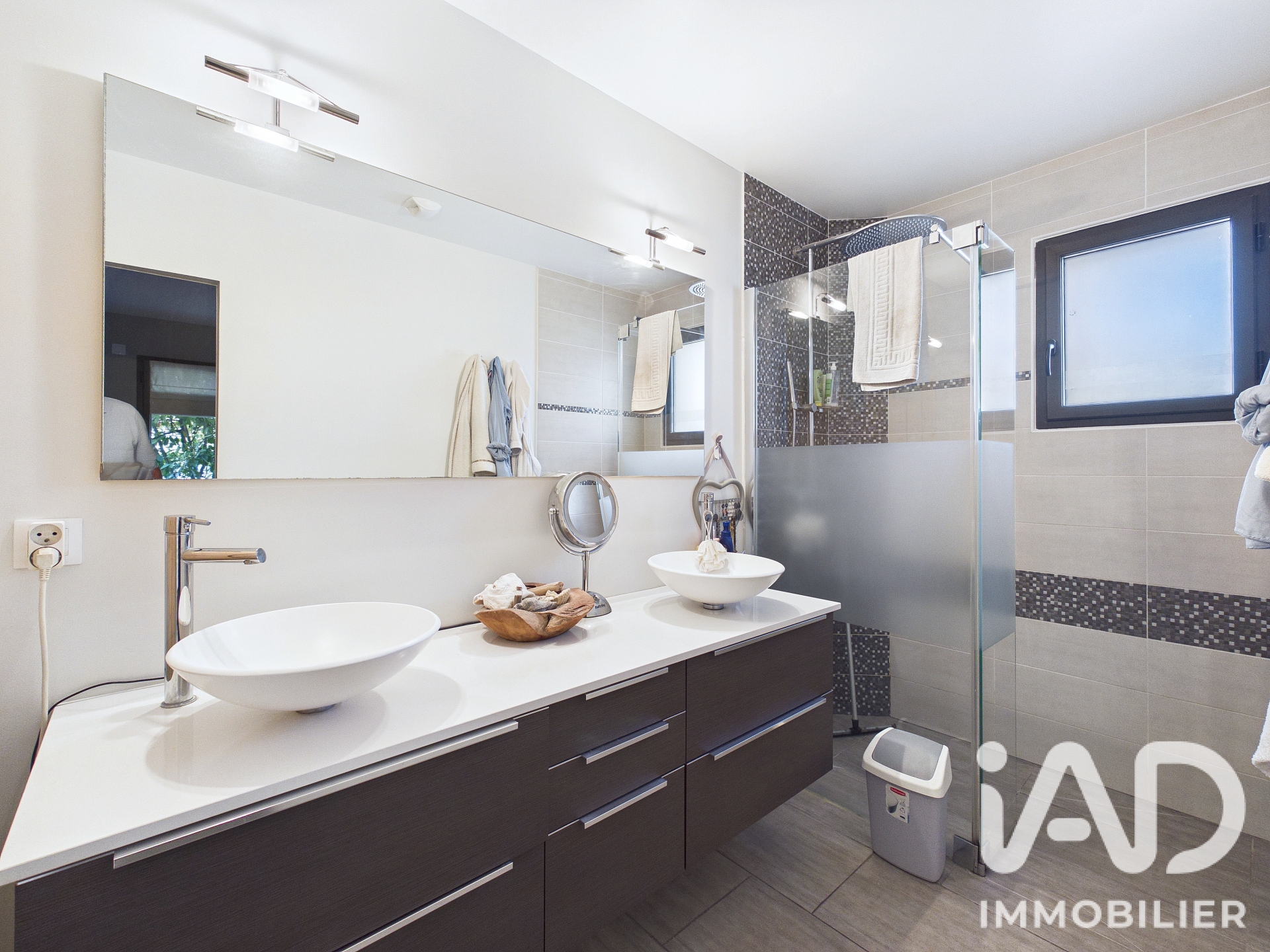 Vente maison à Saint-Julien-les-Villas (10800) : maison 6 pièces 254 m² - 2108814 — 9