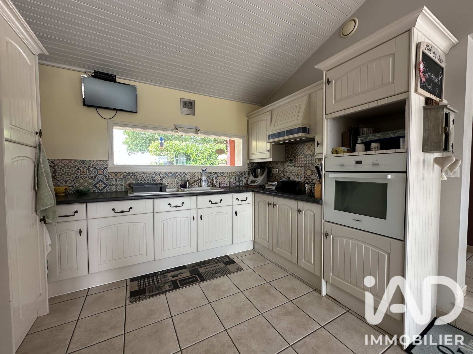 Vente maison à Pradines (46090) : maison de village 7 pièces 211 m² - 2108000 — 5