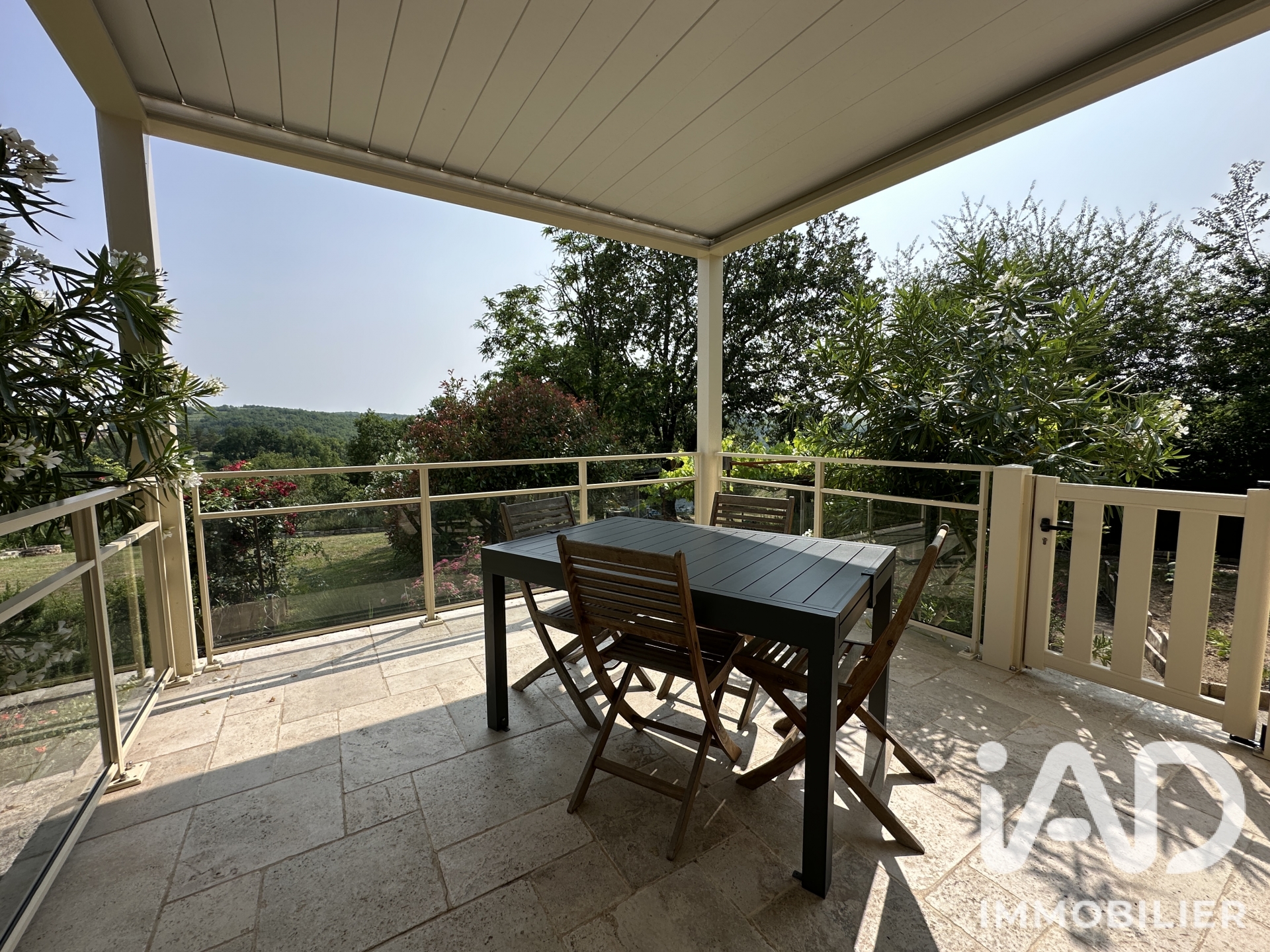 Vente maison à Pradines (46090) : maison de village 7 pièces 211 m² - 2108000 — 16