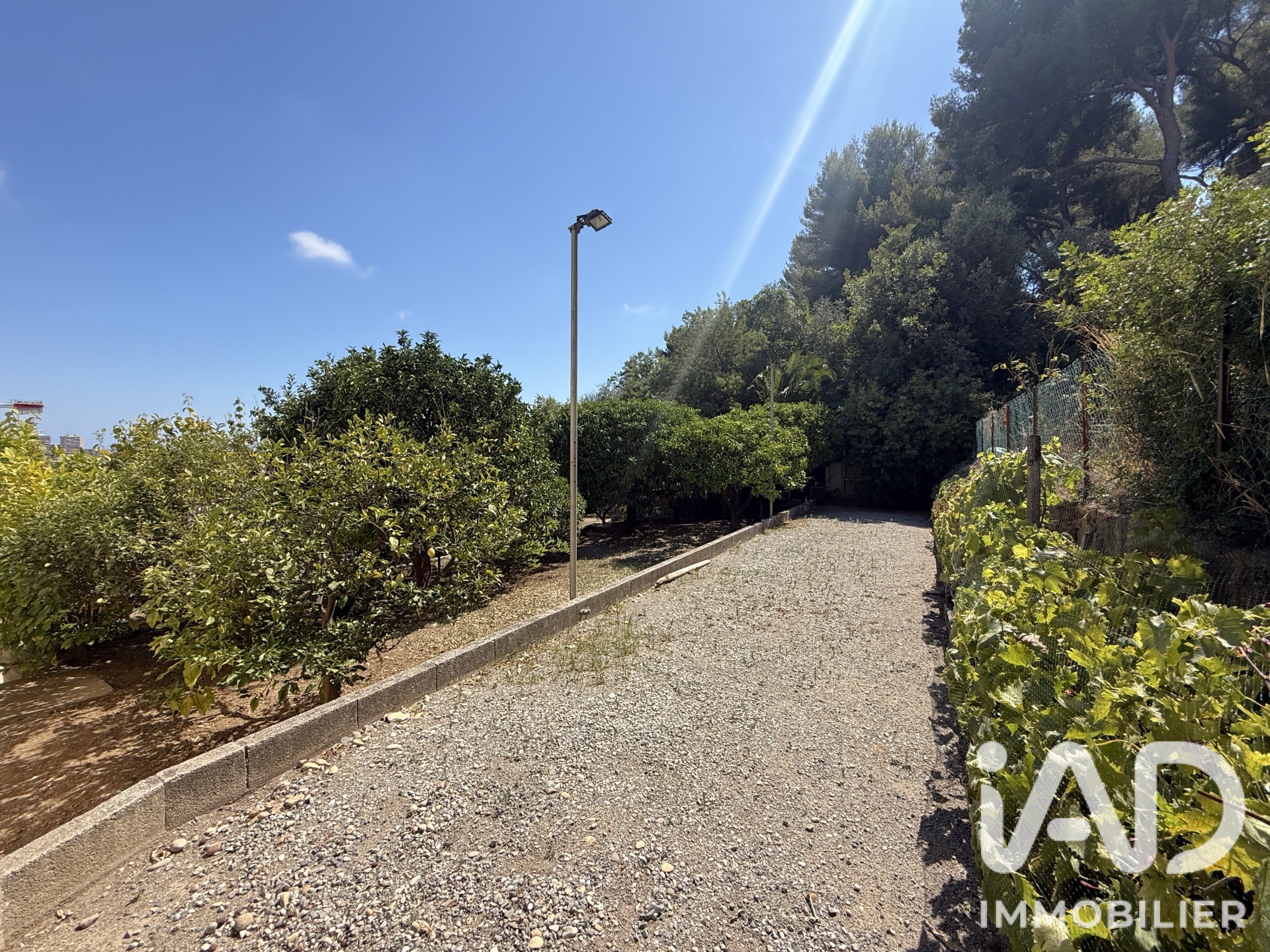 Vente maison à Saint-Laurent-du-Var (06700) : maison de ville 5 pièces 181 m² - 2104884 — 13