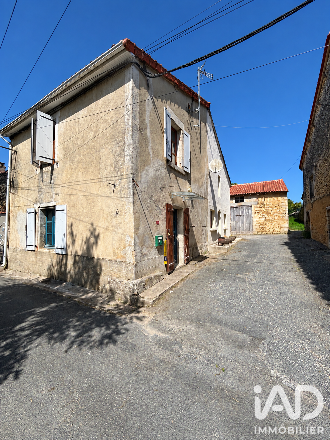 Maison à vendre à VIEUX Mareuil — 97 000 € — IAD France