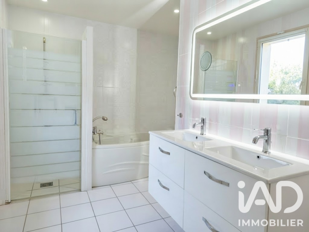 Vente maison à Chanteloup (79320) : maison 5 pièces 157 m² - 2108780 — 12