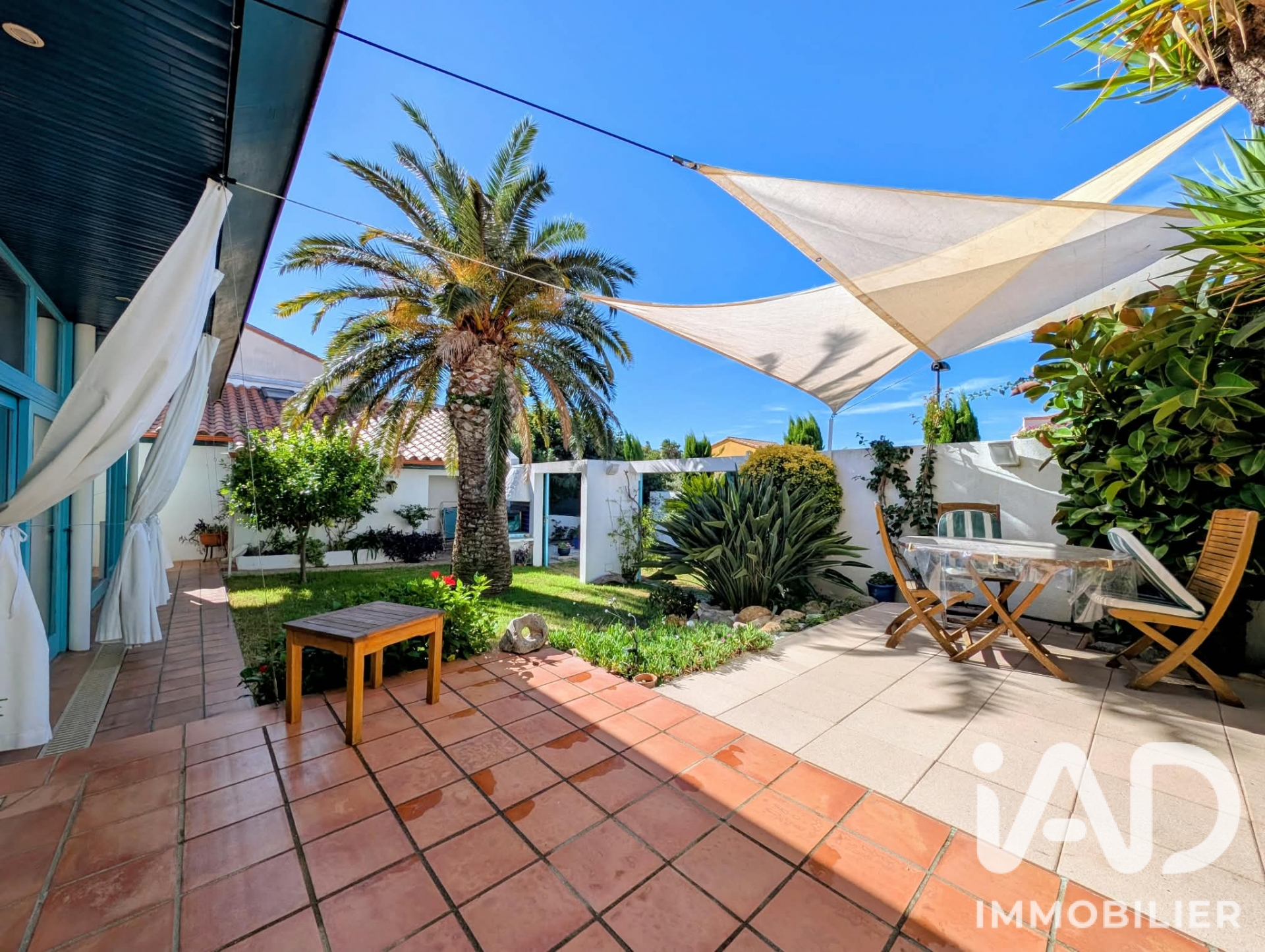 Vente maison à Canohès (66680) : maison d'architecte 8 pièces 250 m² - 2108507 — 16