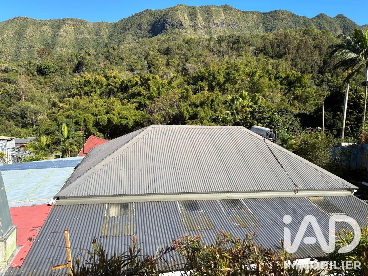 Vente maison à Entre-Deux (97414) : maison traditionnelle 6 pièces 188 m² - 2109015 — 10