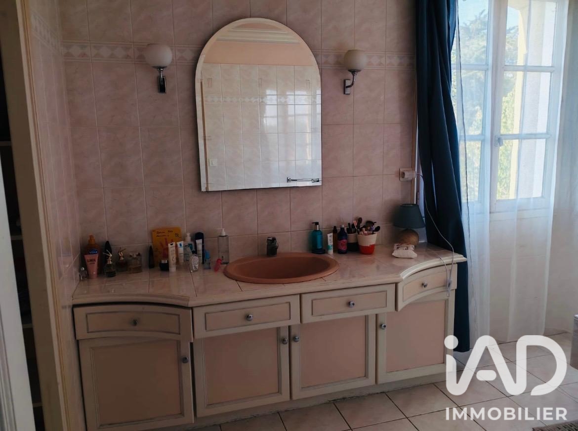 Vente maison à Bouin (85230) : demeure 8 pièces 208 m² - 2108289 — 11