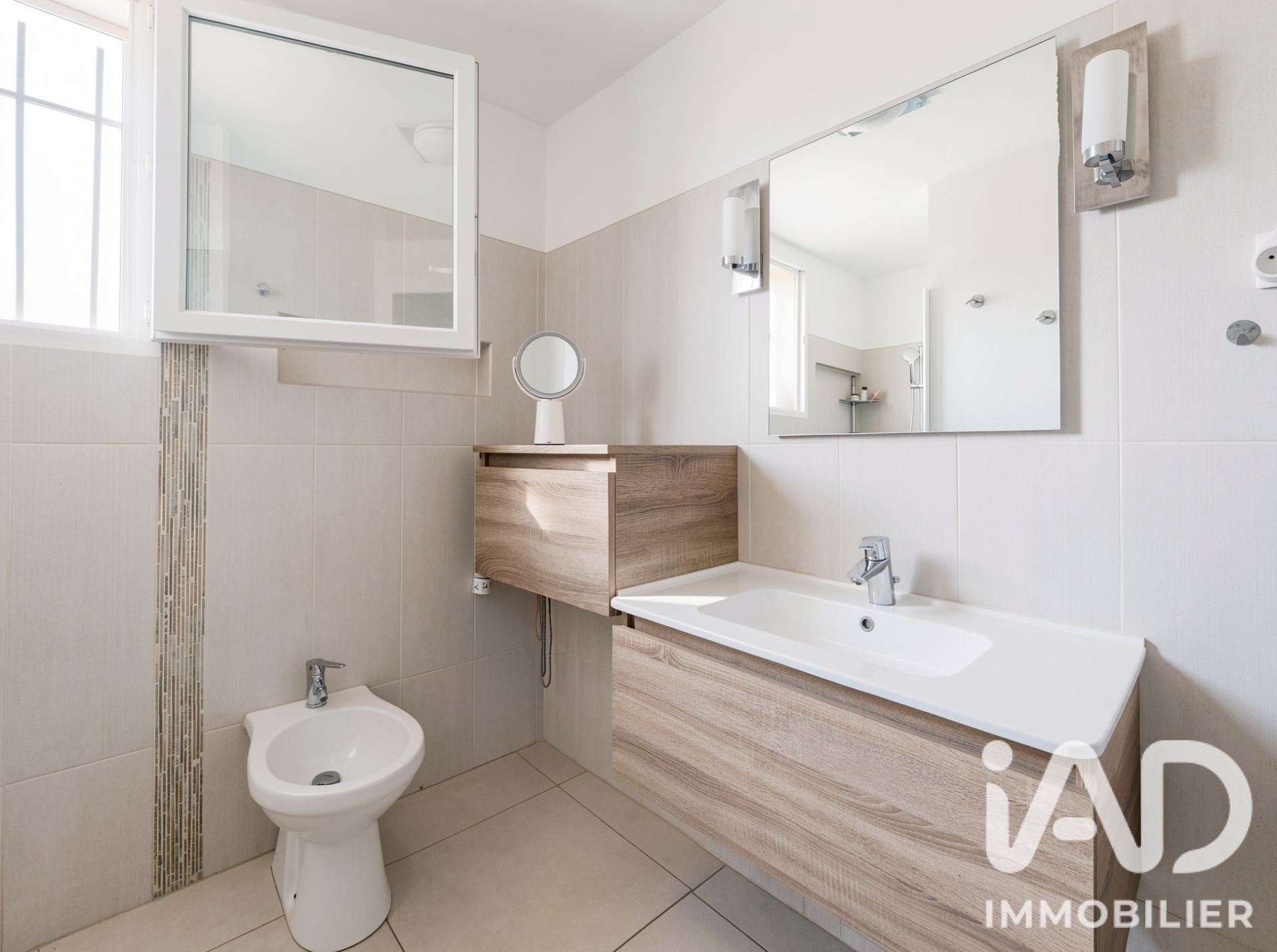 Vente maison à Velaux (13880) : maison 5 pièces 200 m² - 2103719 — 10