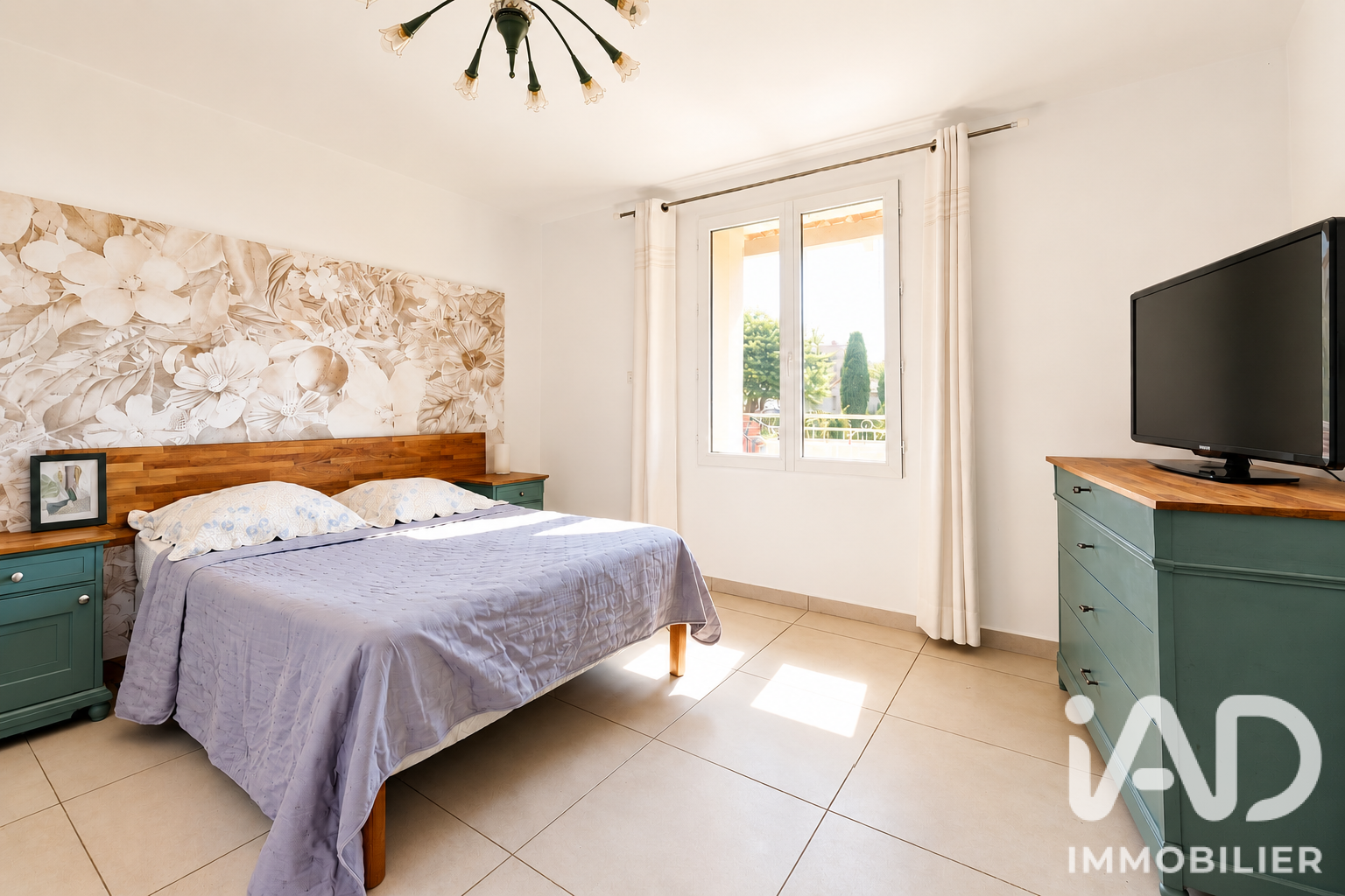 Vente maison à Velaux (13880) : maison 5 pièces 200 m² - 2103719 — 13