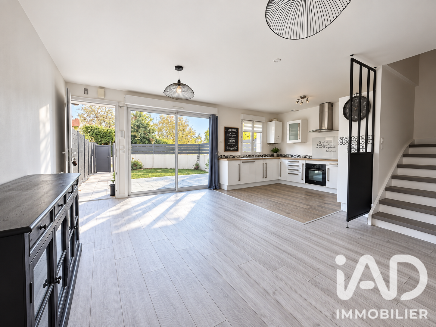 Maison à vendre à Orgeval — 415 000 € — IAD France