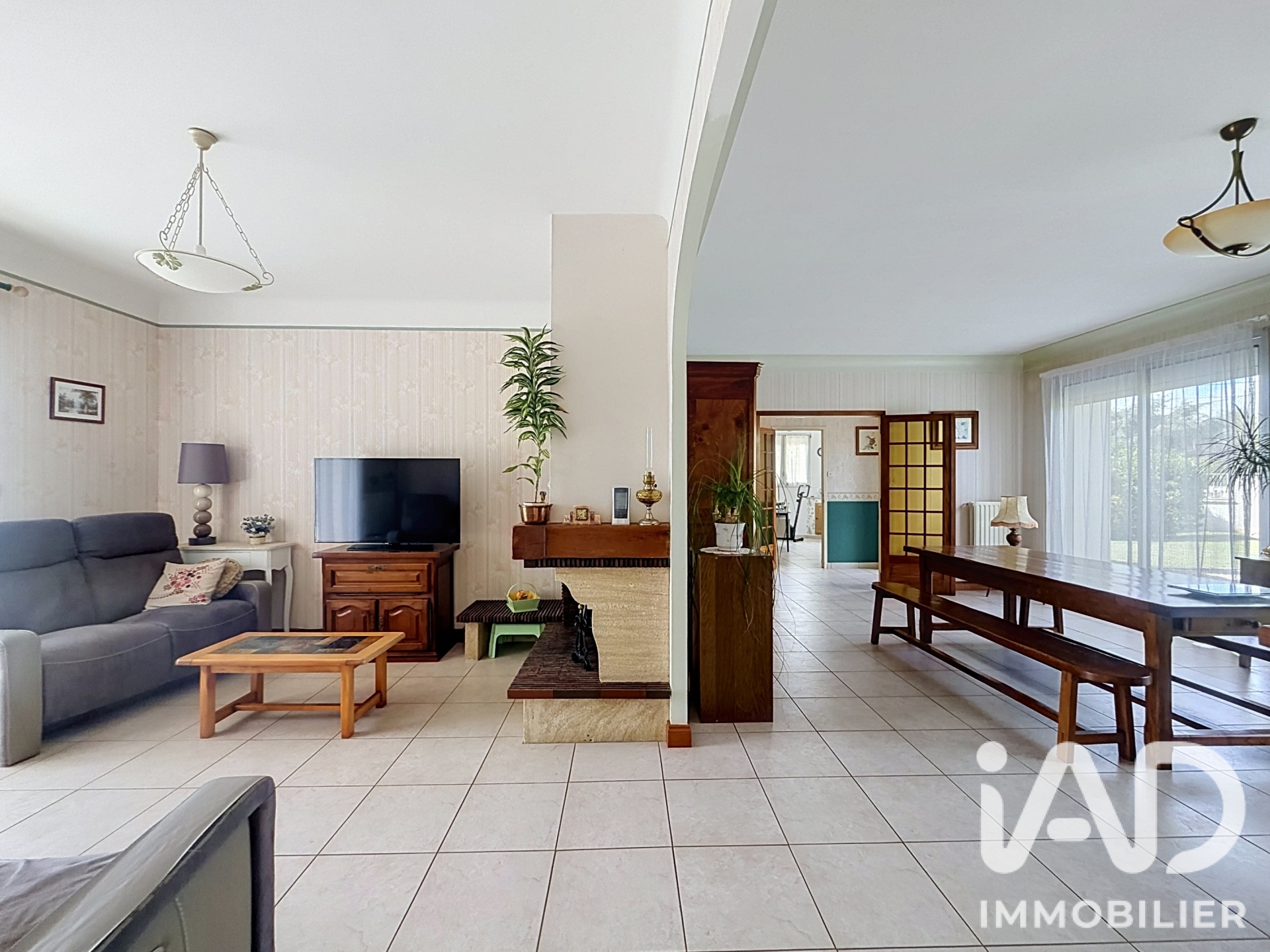 Vente maison à Vouillé (86190) : maison 7 pièces 169 m² - 2110847 — 4