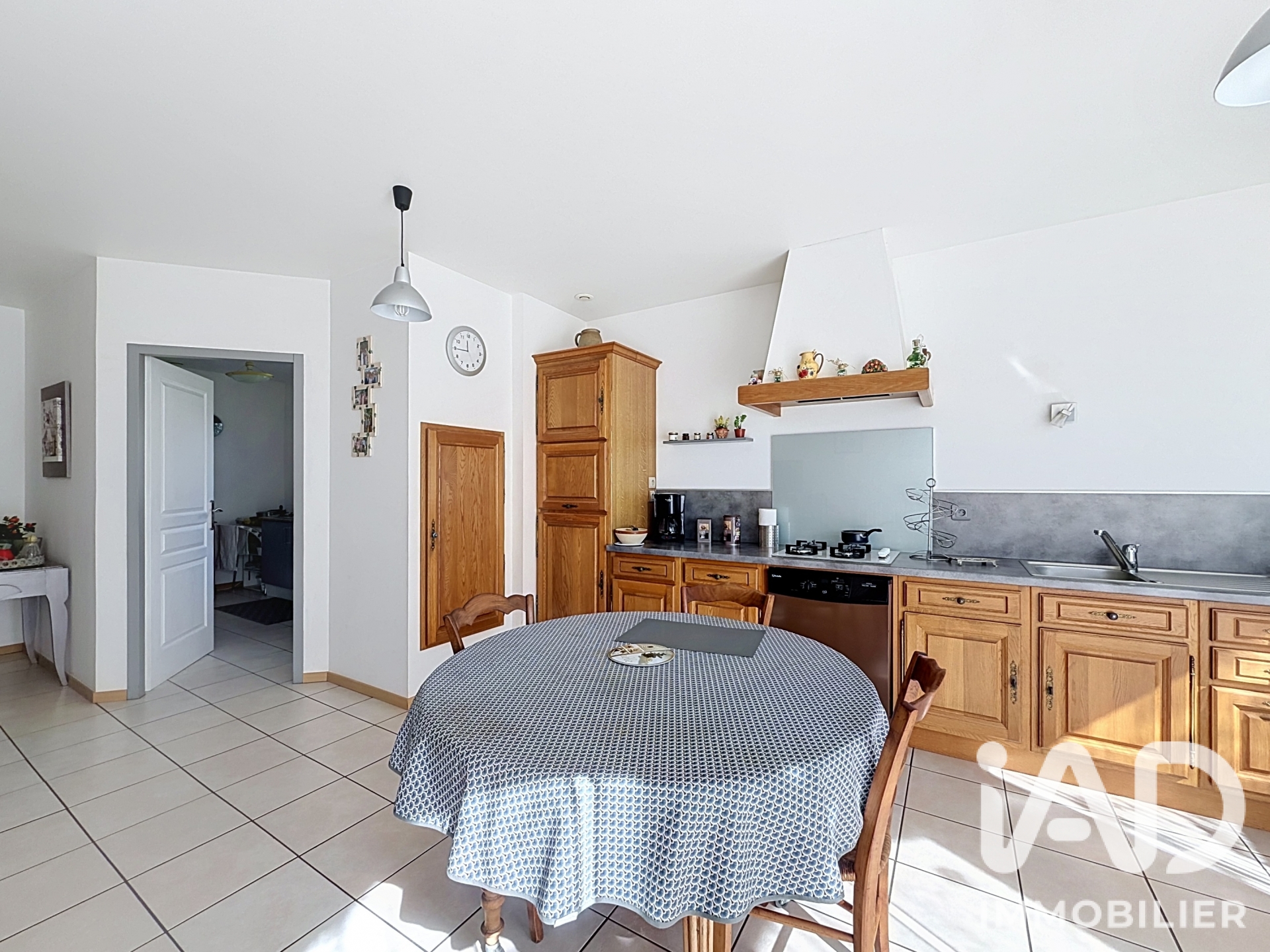 Vente maison à Vouillé (86190) : maison 7 pièces 169 m² - 2110847 — 8